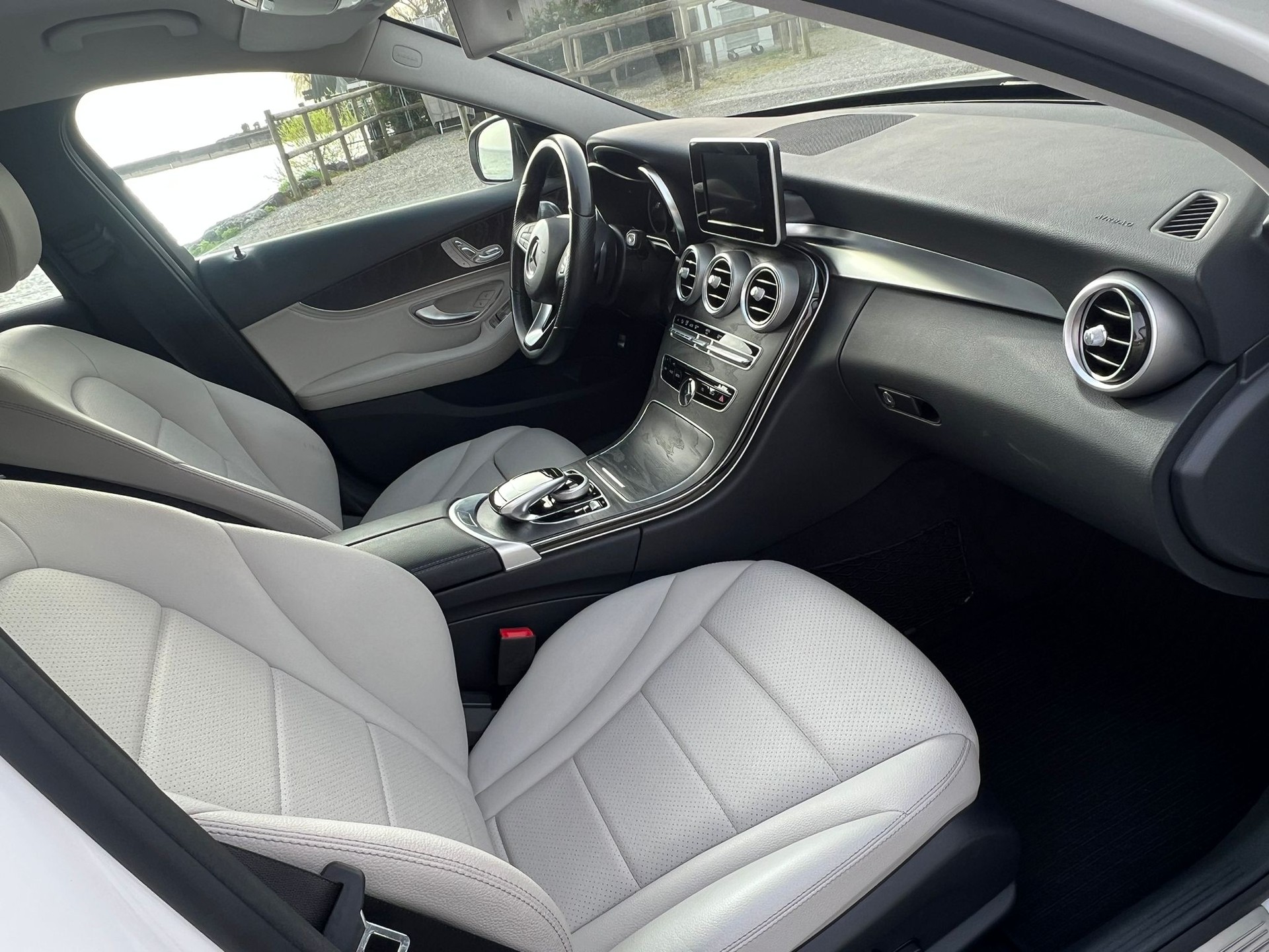 MERCEDES-BENZ C 250 BlueTEC Avantgarde 4Matic 7G-Tronic-image-11
