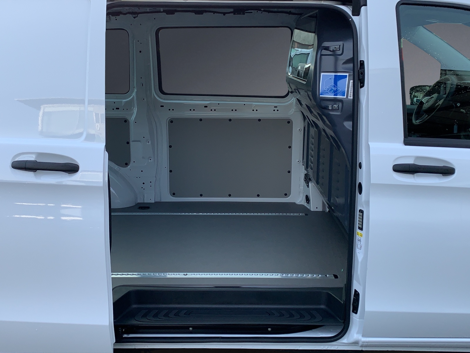 MERCEDES-BENZ Vito 116 CDI Lang 9G-Tronic 4M Select-image-9