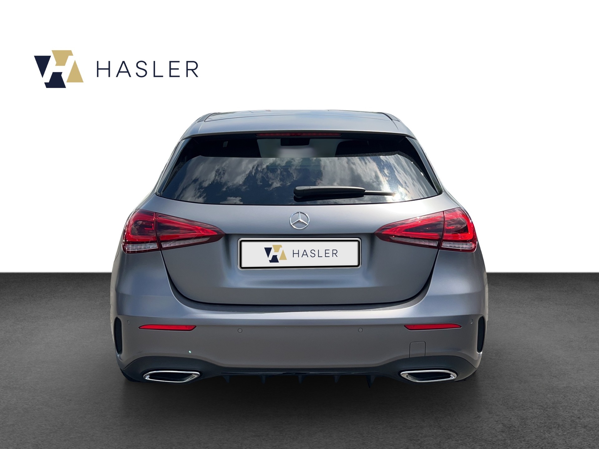 MERCEDES-BENZ A 220 d 4Matic AMG Line-image-4