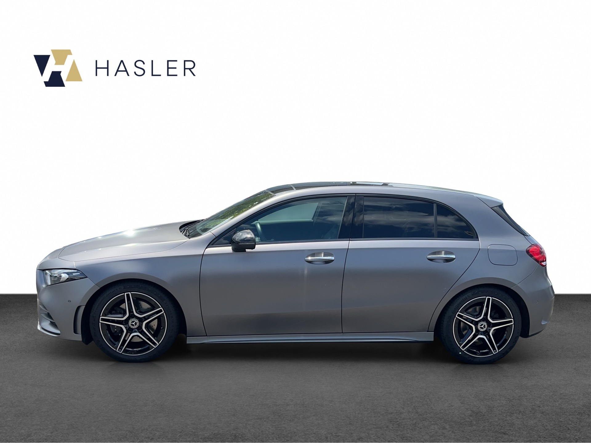 MERCEDES-BENZ A 220 d 4Matic AMG Line-showroom-element-2
