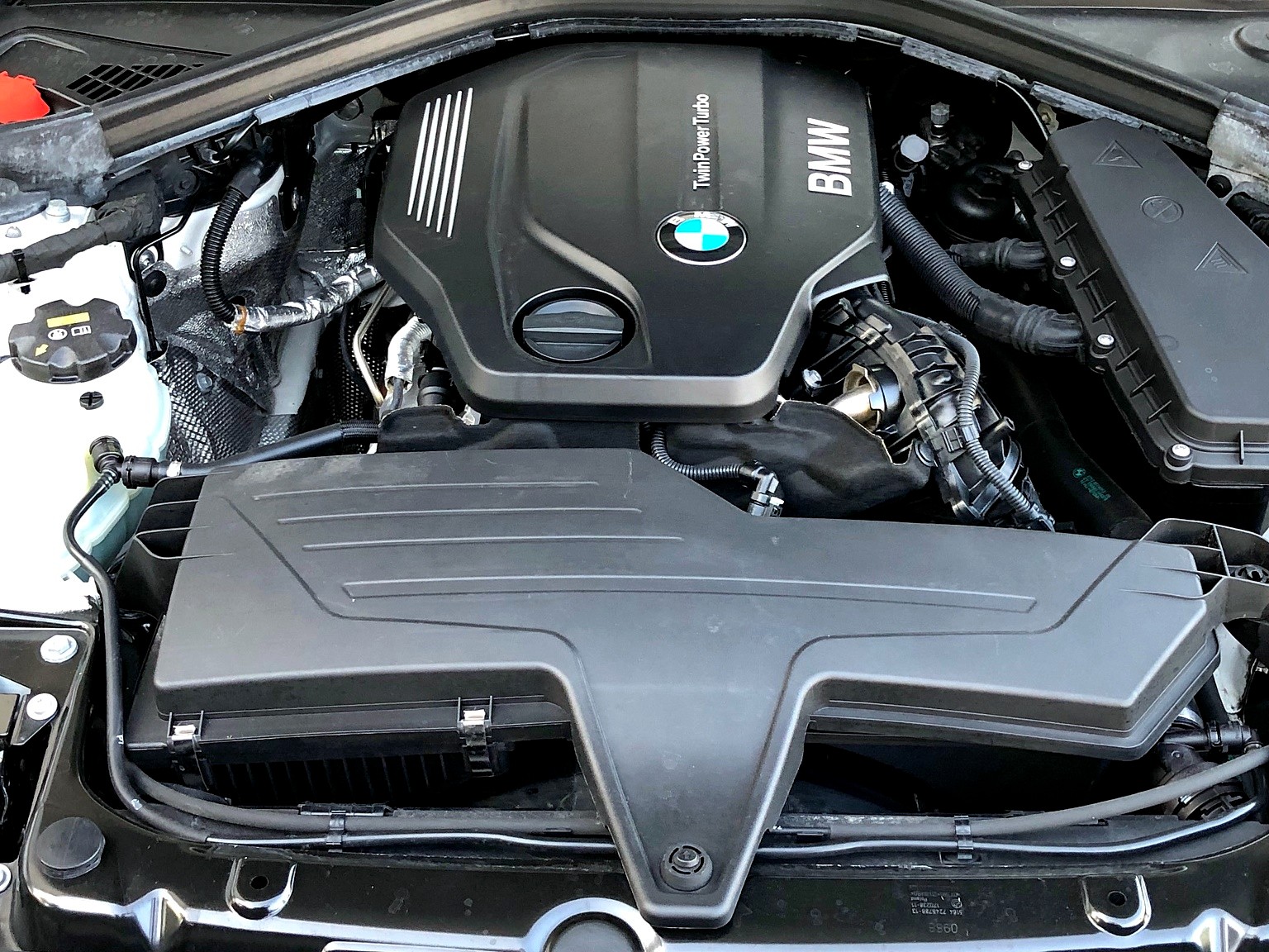 BMW 220d xDrive Coupé Sport Line Steptronic-image-8