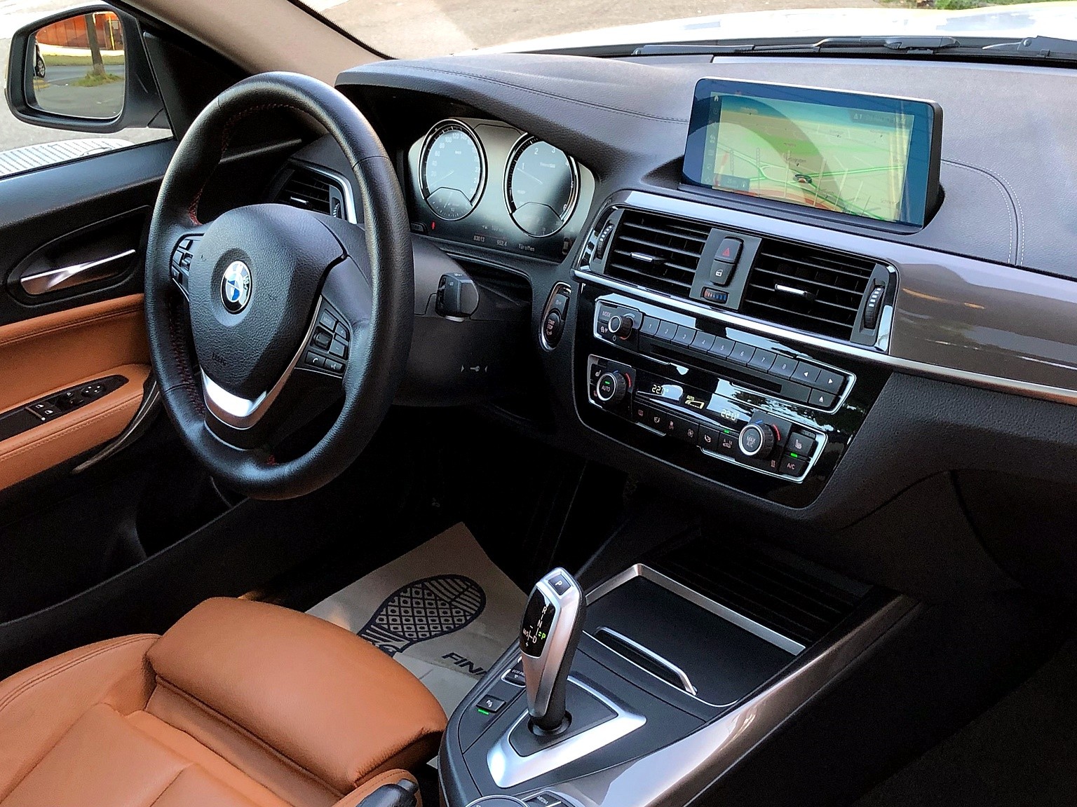 BMW 220d xDrive Coupé Sport Line Steptronic-image-5