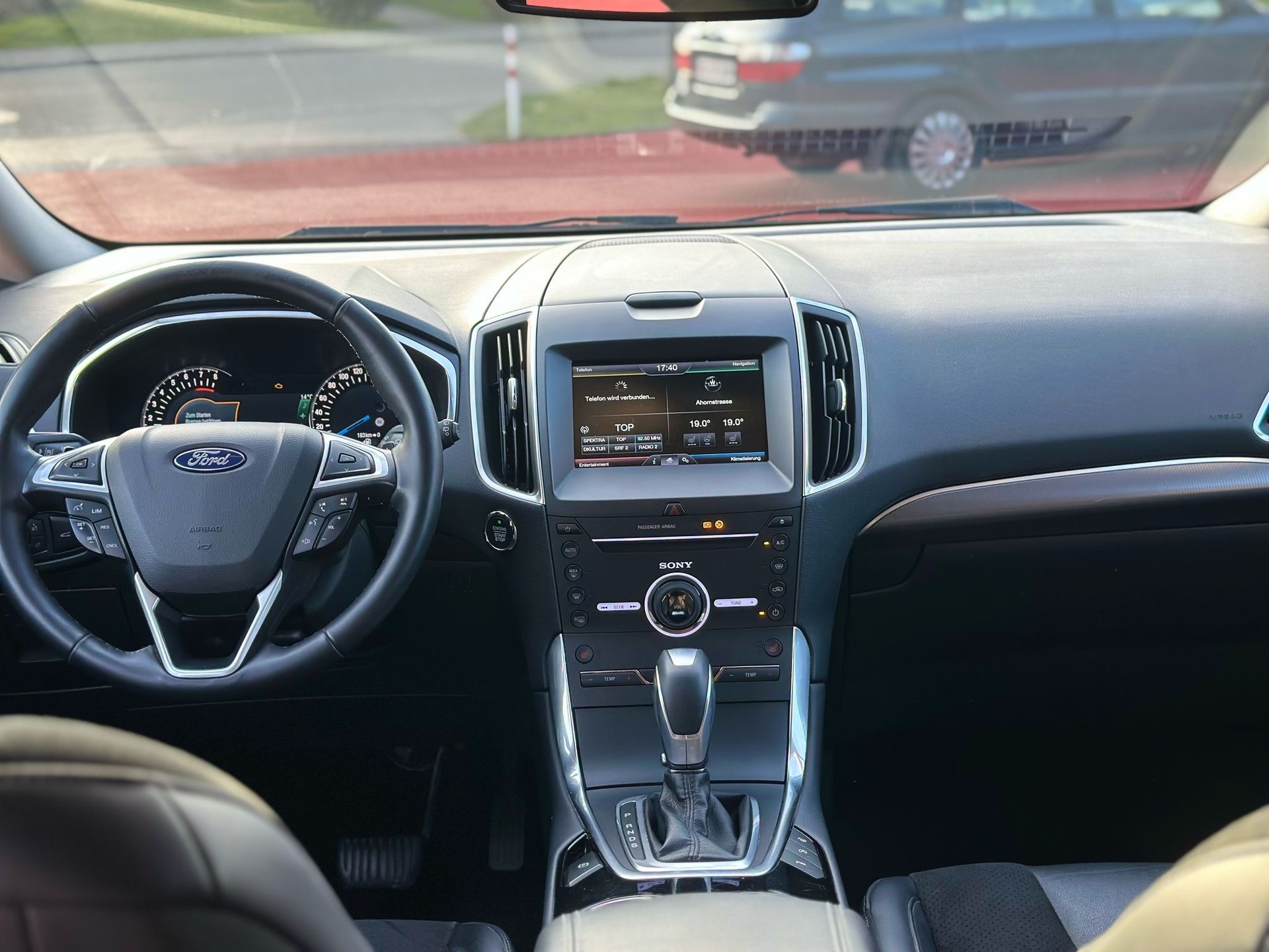 FORD S-Max 2.0 SCTi Titanium Automat-image-11
