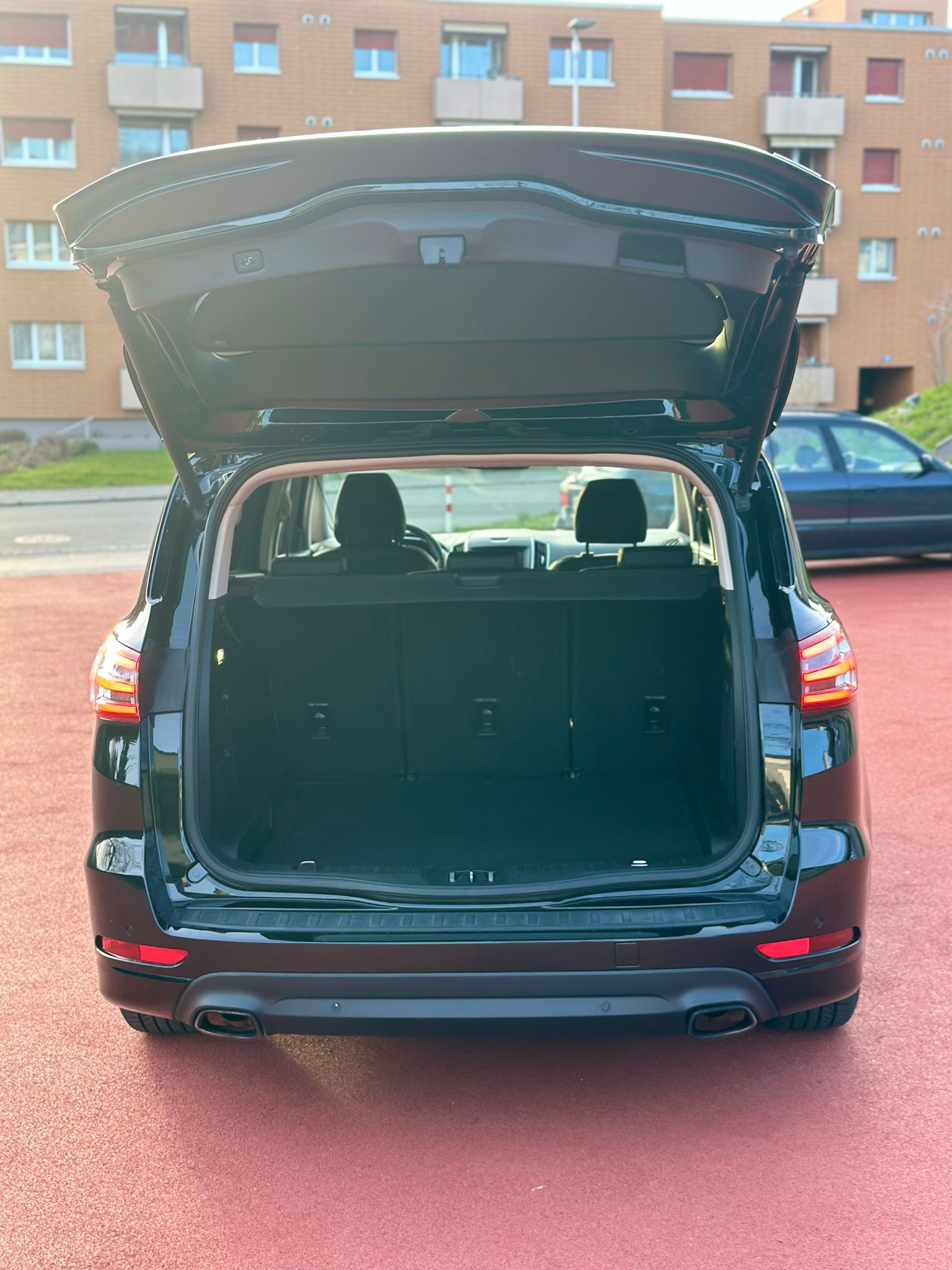 FORD S-Max 2.0 SCTi Titanium Automat-image-6