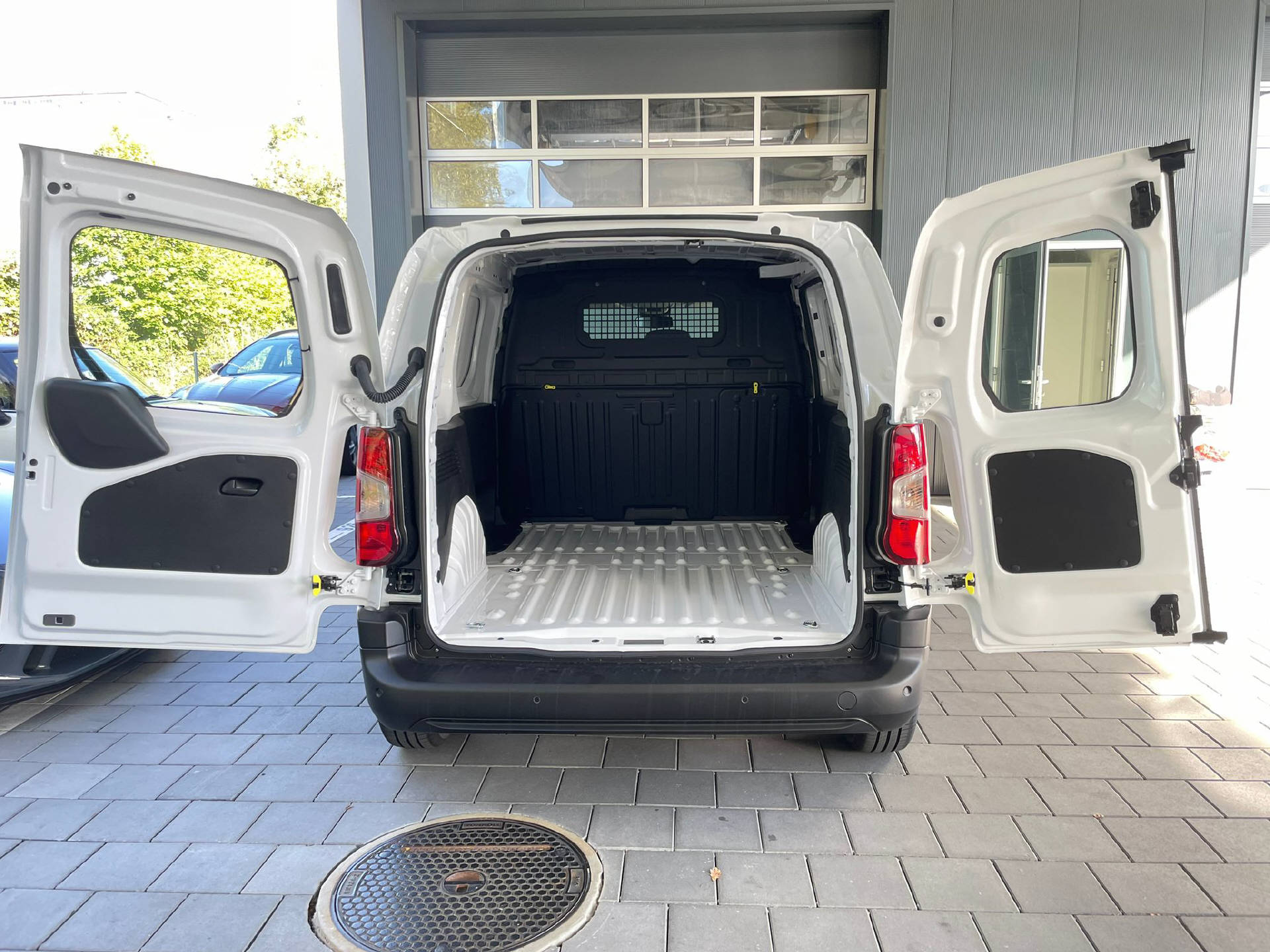 FIAT Doblo Kaw. L1 1.5 BlueHDI 100 erhöhte Nutzlast-image-5