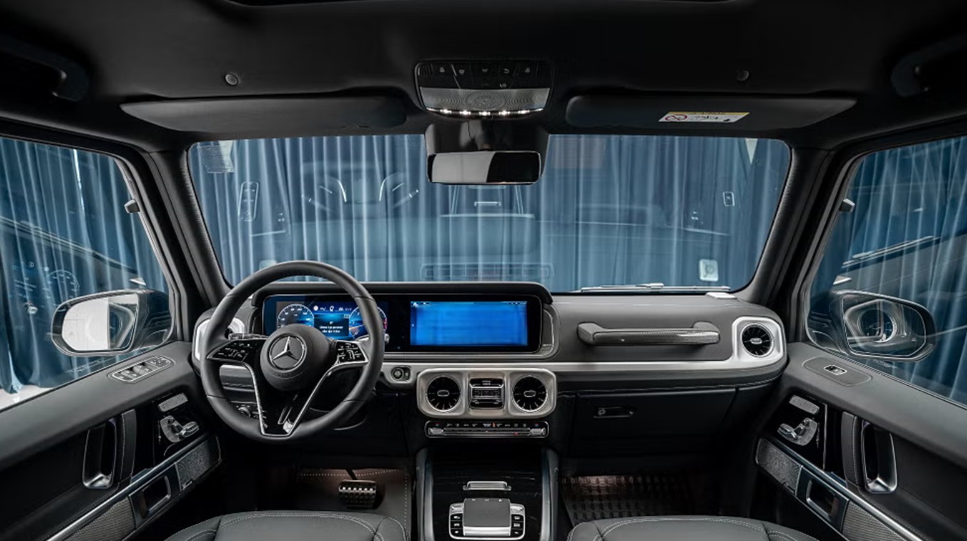 MERCEDES-BENZ G 450d 9G-Tronic-image-6