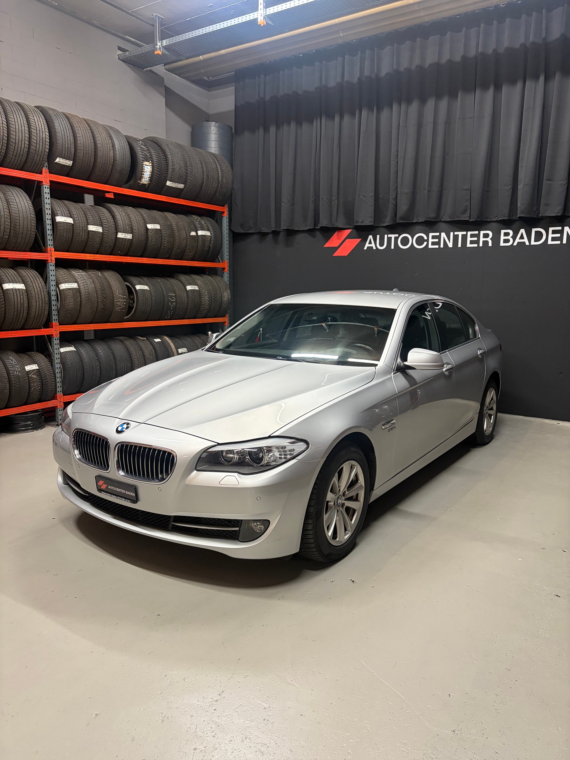 BMW 525d xDrive Steptronic-showroom-element-3
