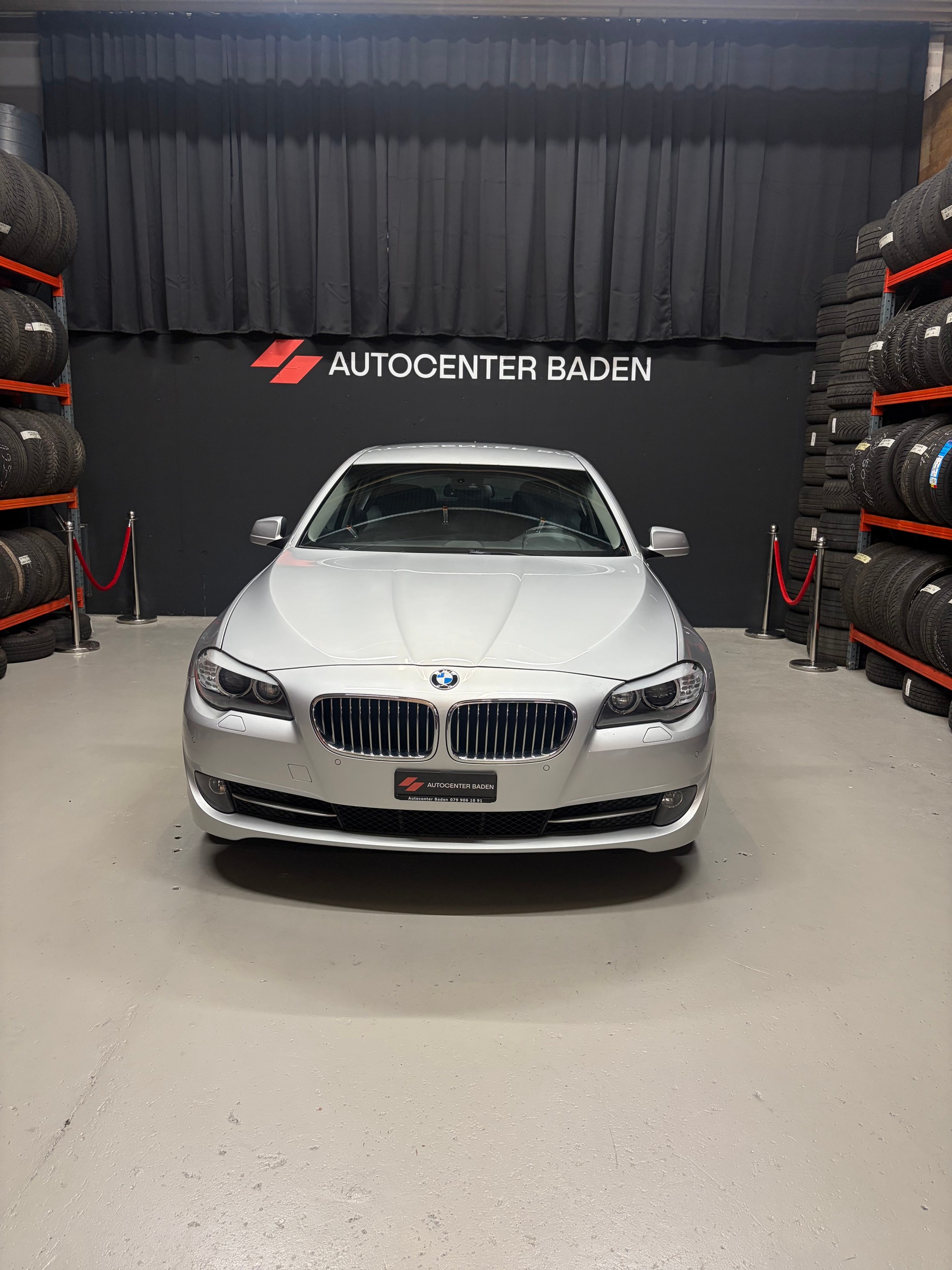 BMW 525d xDrive Steptronic-showroom-element-2