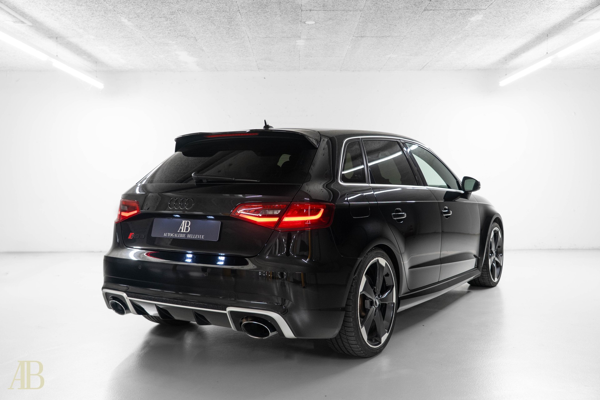 AUDI RS3 2.5 TSI quattro S-tronic - Ohne OPF - CH-Fahrzeug-image-7