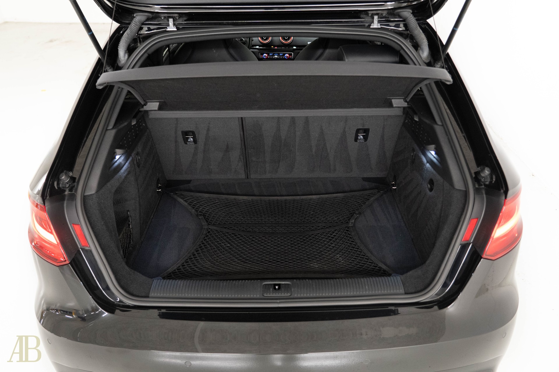 AUDI RS3 2.5 TSI quattro S-tronic - Ohne OPF - CH-Fahrzeug-image-6