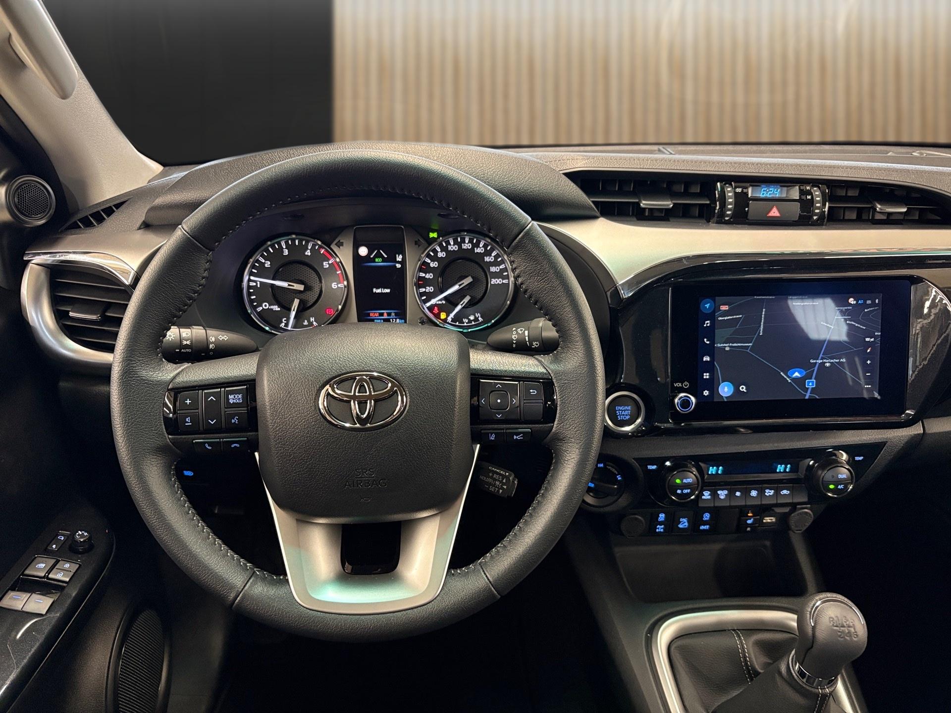TOYOTA Hilux Extra Cab.-Pick-up 2.8 D-4D 204 Style-image-11