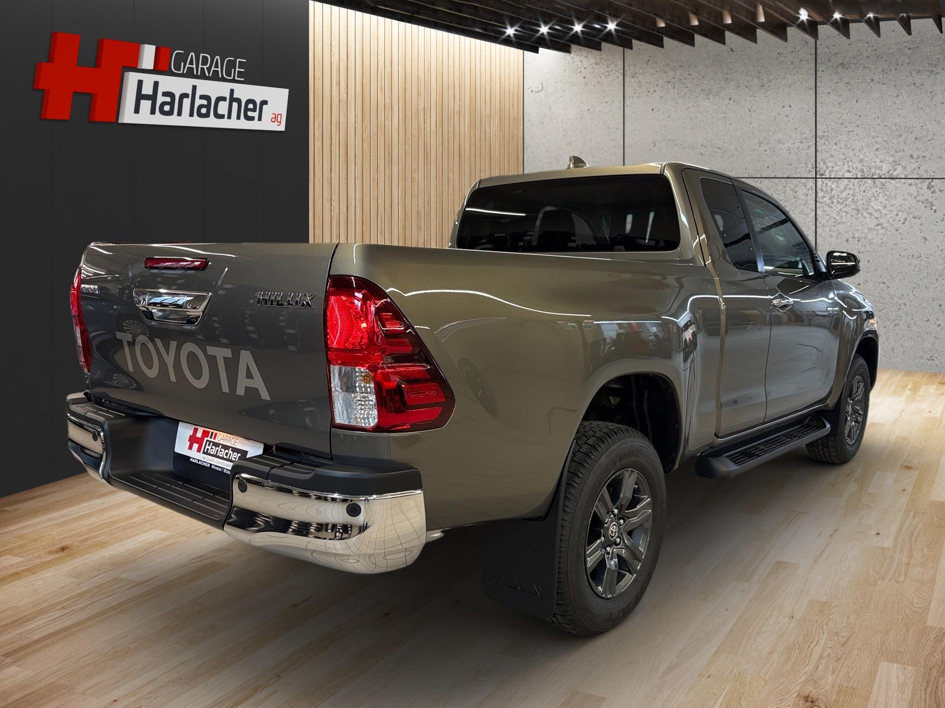 TOYOTA Hilux Extra Cab.-Pick-up 2.8 D-4D 204 Style-image-4
