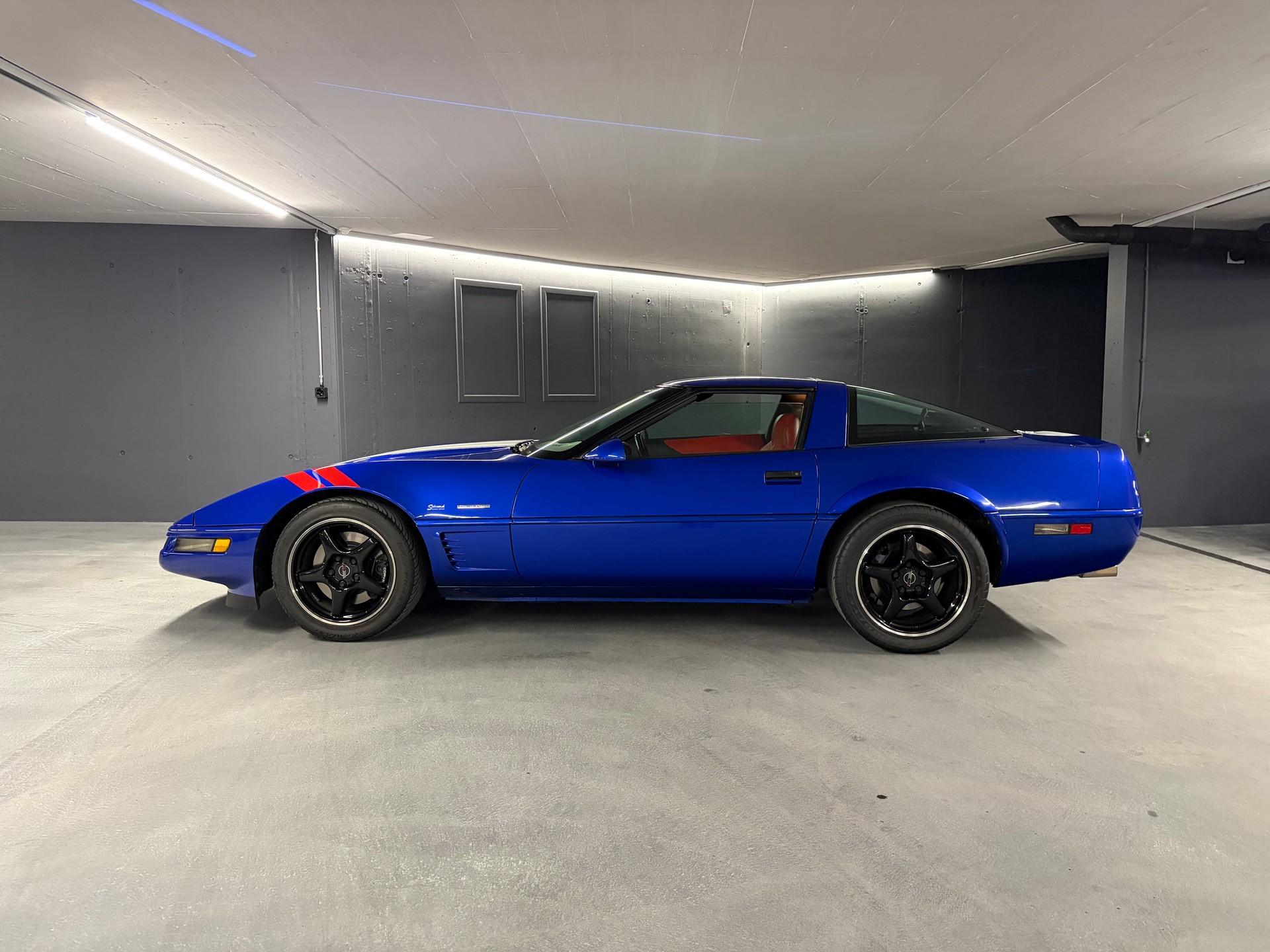 CHEVROLET Corvette GRAND SPORT-image-1