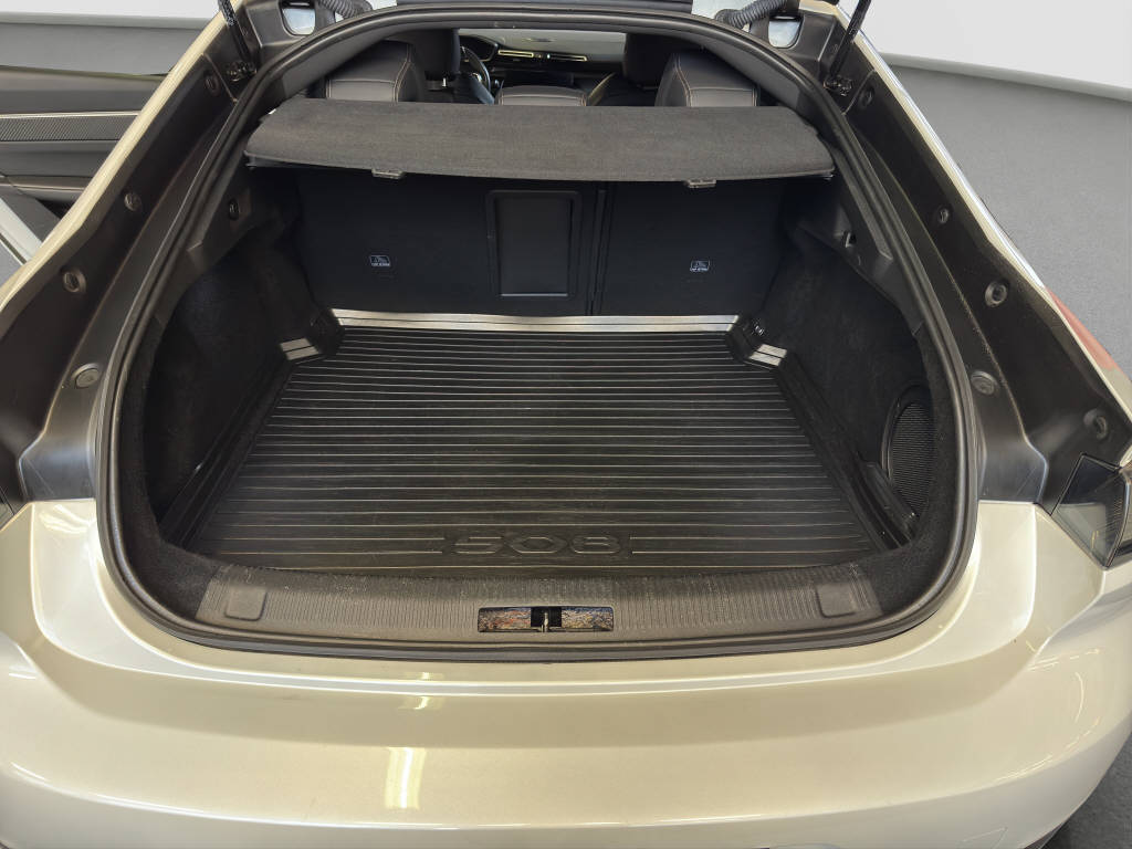PEUGEOT 508 1.6 PureTech GT Line-image-12