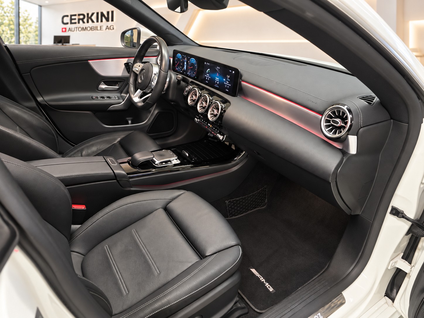 MERCEDES-BENZ CLA Shooting Brake 200 AMG Line 7G-DCT *Ambientenbeleuchung* CH Fhz* 360° Kamera* Pano* HeadUp* Autopilot* Garantie*-image-9