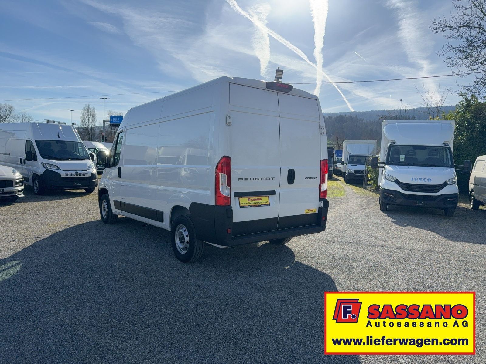 PEUGEOT Boxer 2.2 BlueHDI 140 335 L2H2 Speziell / Camper-image-9