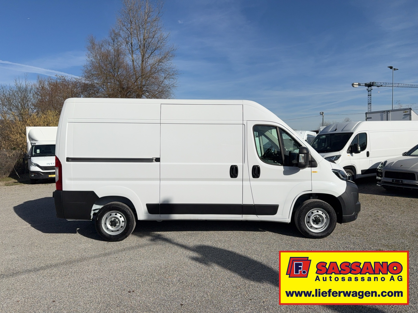 PEUGEOT Boxer 2.2 BlueHDI 140 335 L2H2 Speziell / Camper-image-12