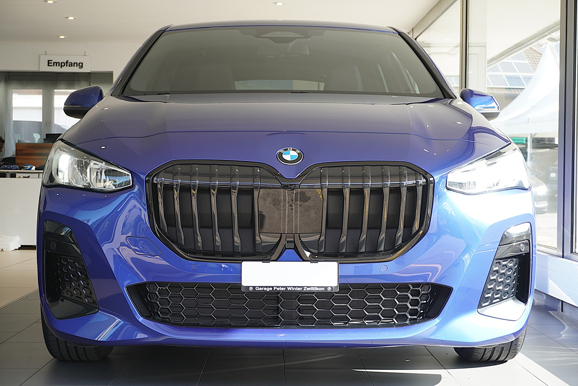 BMW 223i Active Tourer xDrive M Sport DKG-showroom-element-1