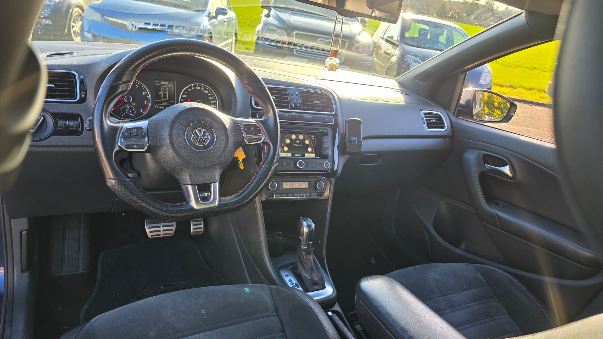 VW Polo 1.4 TSI GTI Carbon Edition DSG-image-4