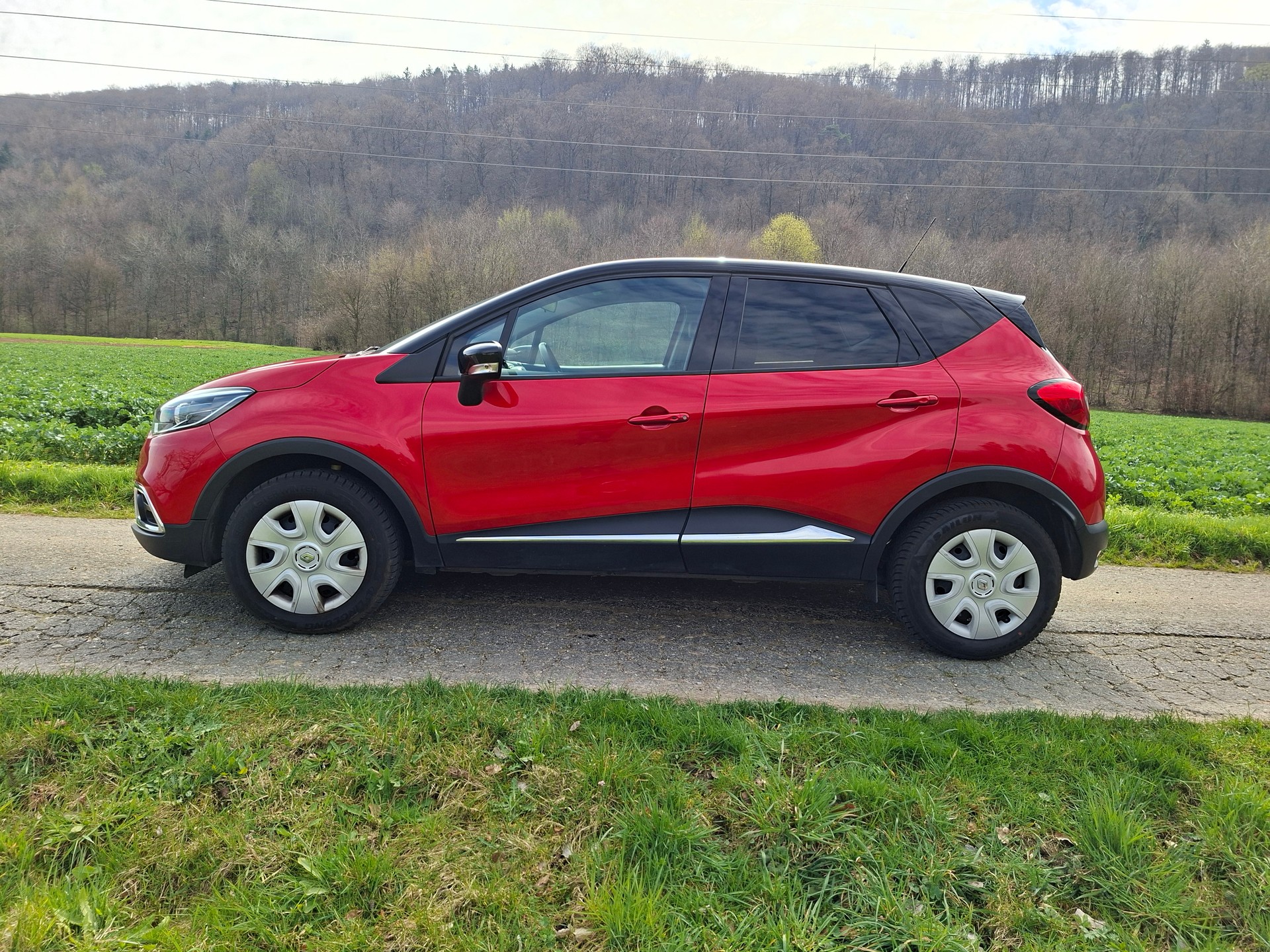 RENAULT Captur 1.2 T 16V Intens-showroom-element-1