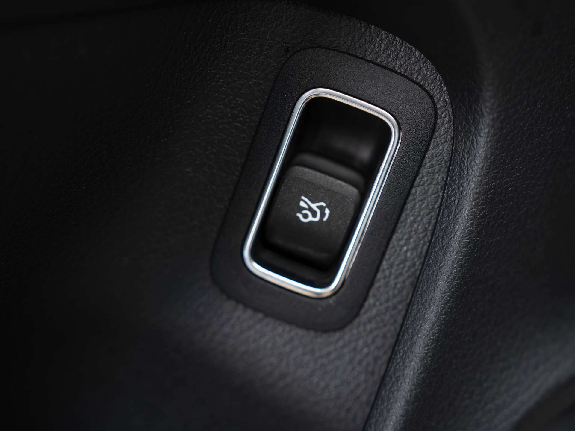 MERCEDES-BENZ CLA 200 AMG Line 7G-DCT *Ambientebeleuchtung*Kamera*-image-21