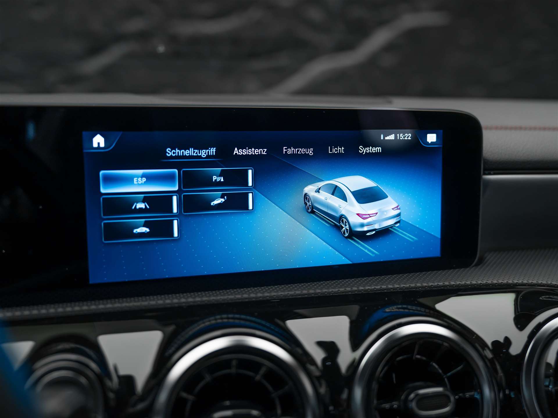MERCEDES-BENZ CLA 200 AMG Line 7G-DCT *Ambientebeleuchtung*Kamera*-image-36