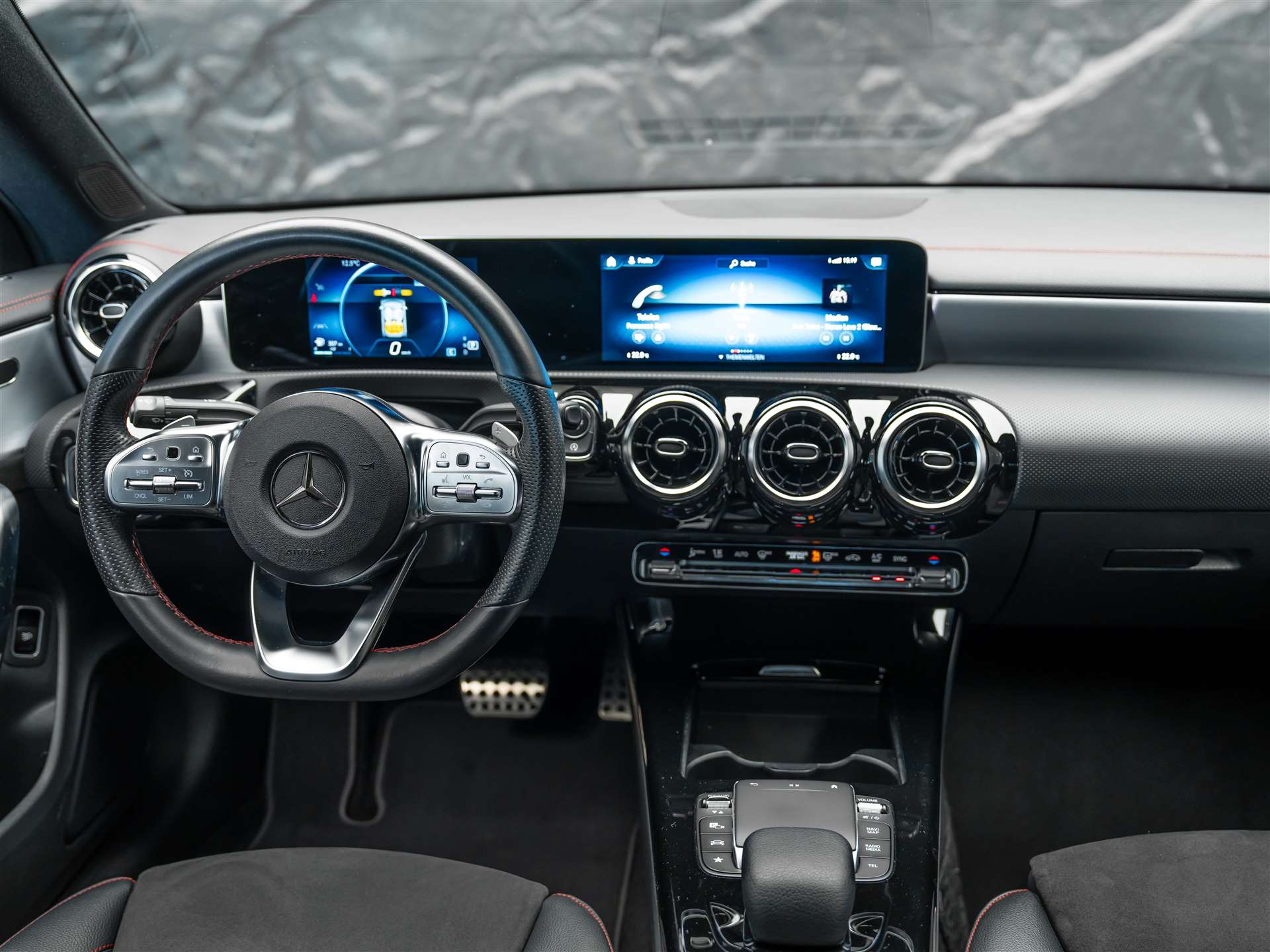 MERCEDES-BENZ CLA 200 AMG Line 7G-DCT *Ambientebeleuchtung*Kamera*-image-23