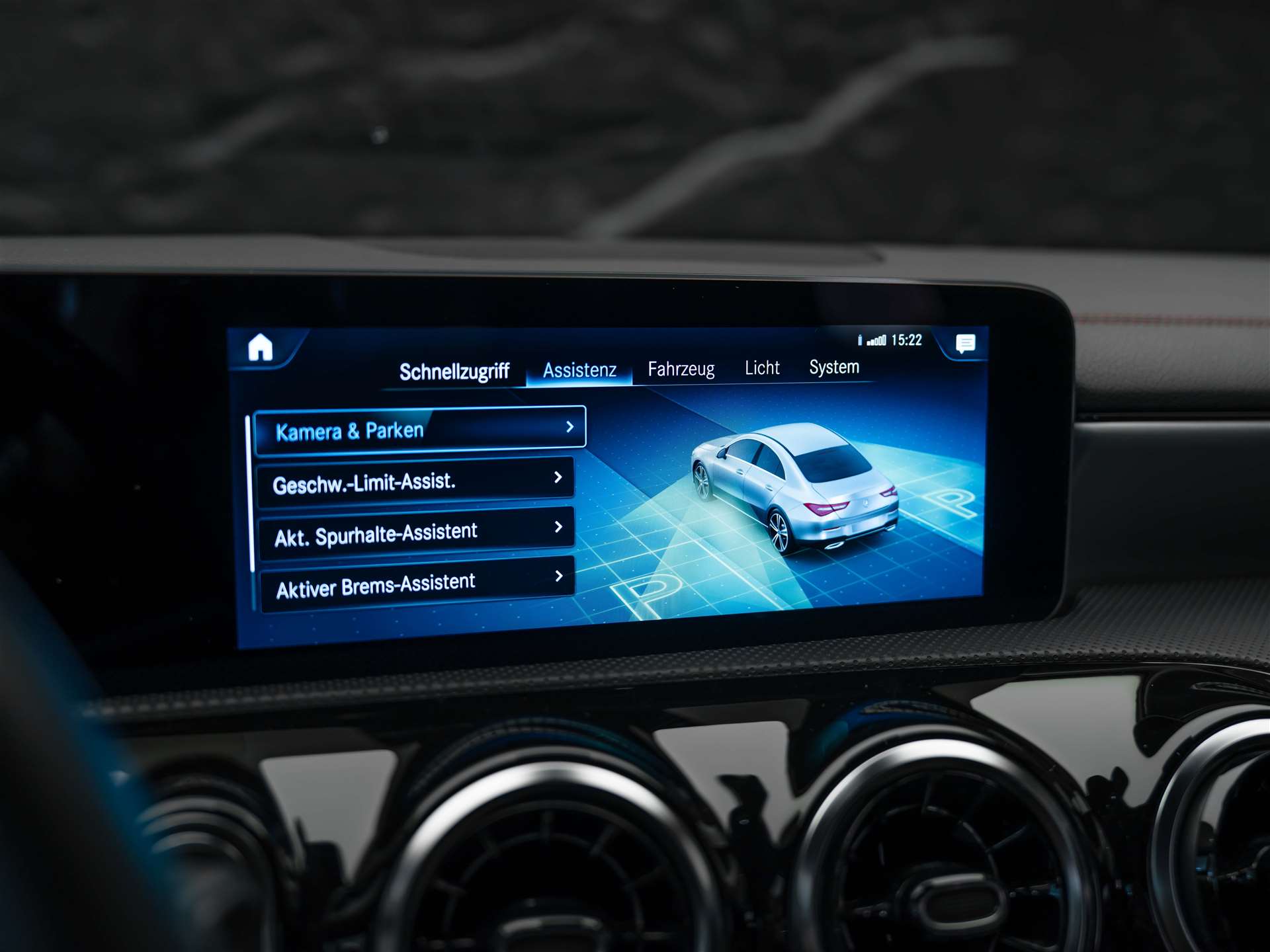 MERCEDES-BENZ CLA 200 AMG Line 7G-DCT *Ambientebeleuchtung*Kamera*-image-37