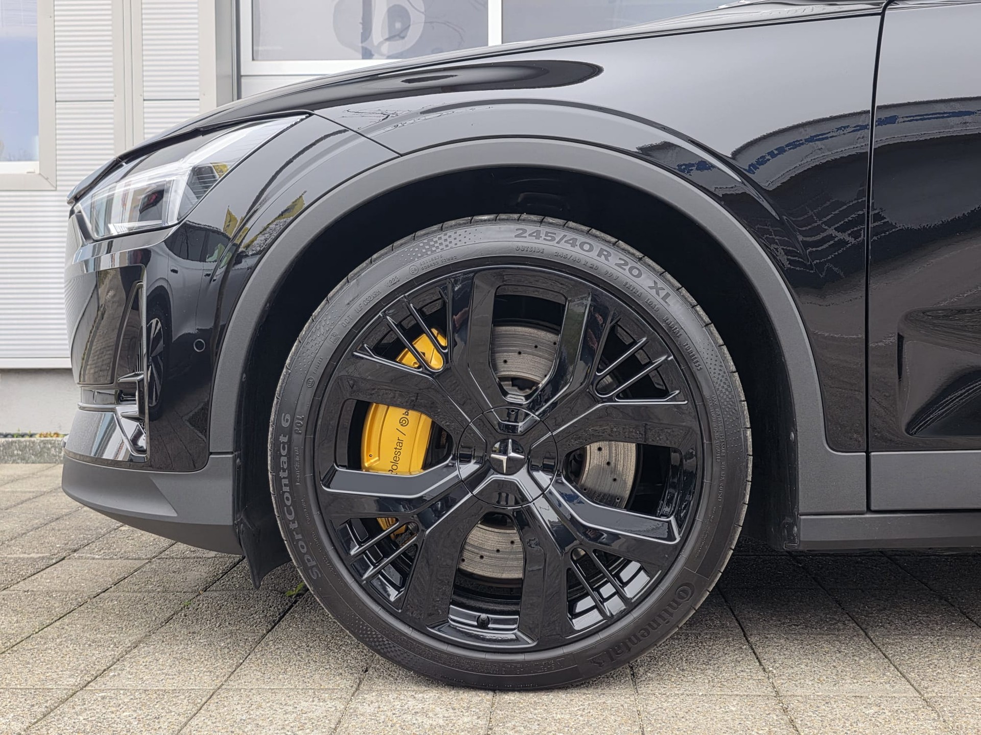 POLESTAR Polestar 2 Long Range Dual Performance 82 kWh MY23 **PERFORMANCE -ASSISTENZ+DRIVE PAKET -BREMBO -360°KAMERA- GARANTIE 05.2031-showroom-element-3