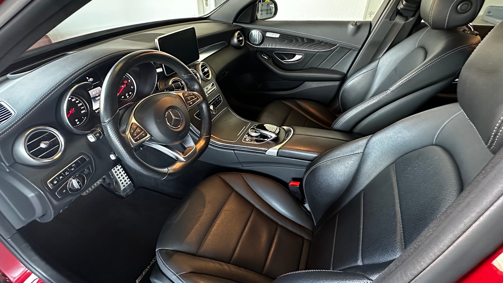 MERCEDES-BENZ C 250 BlueTEC AMG Line 4Matic 7G-Tronic-image-8