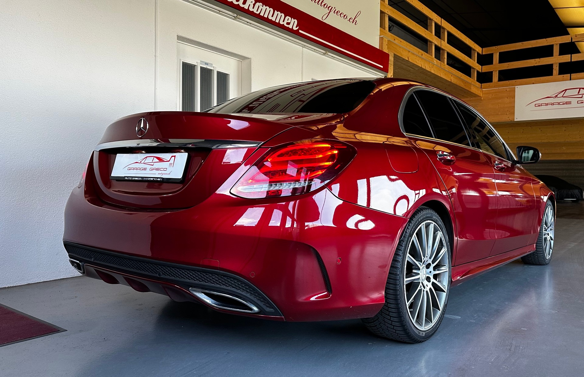 MERCEDES-BENZ C 250 BlueTEC AMG Line 4Matic 7G-Tronic-image-4