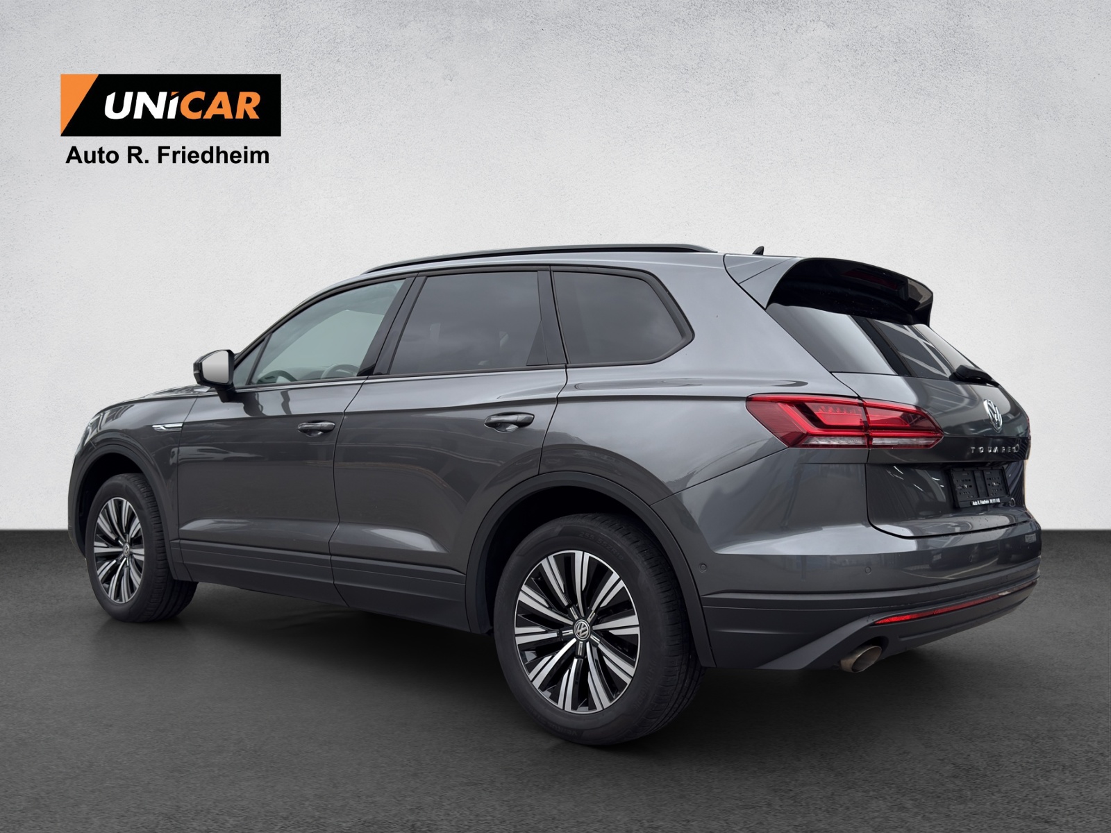 VW Touareg 3.0 TDI Basic Tiptronic-image-4