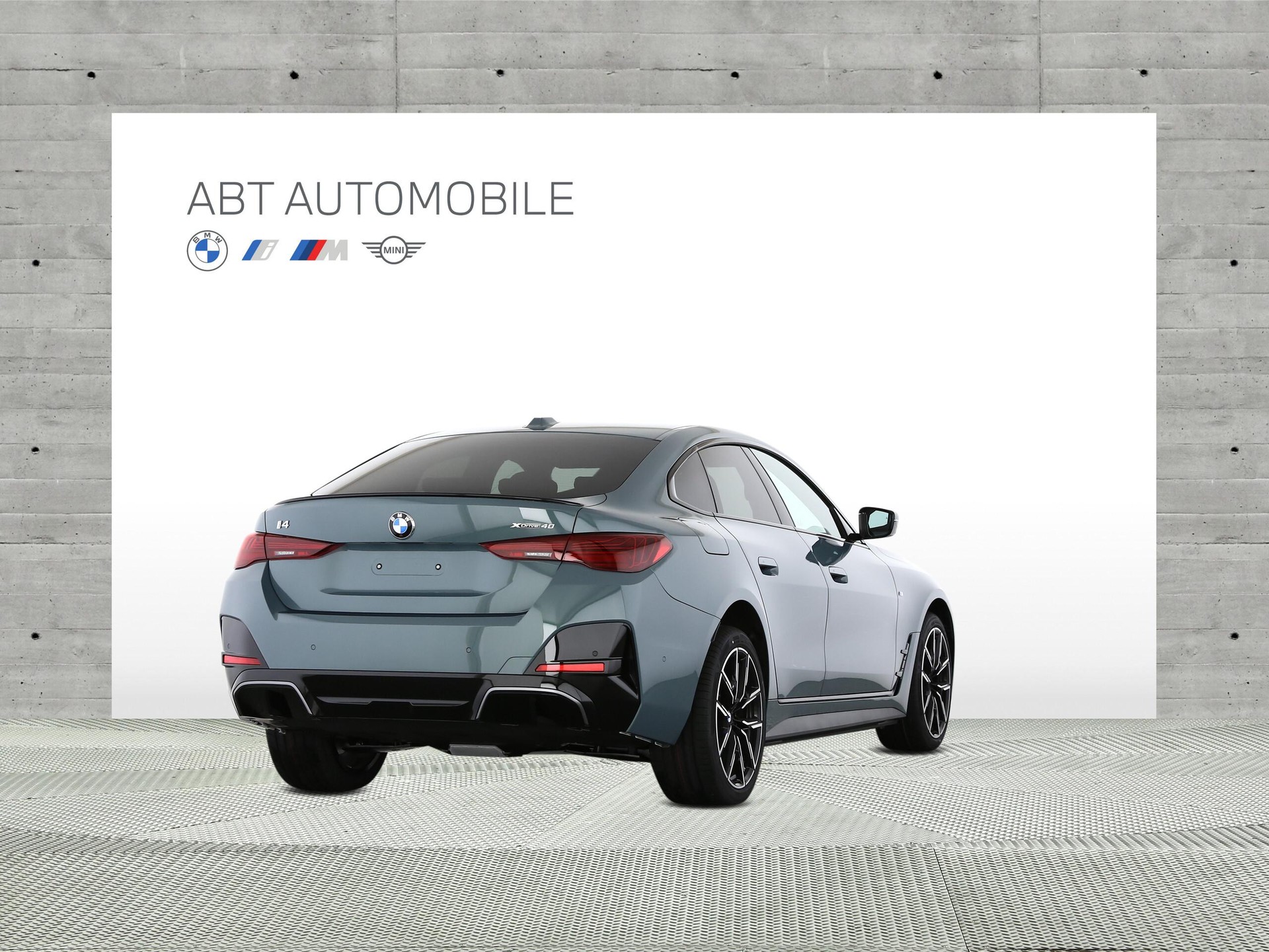 BMW i4 xDrive40-showroom-element-2