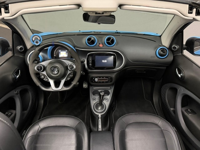 SMART fortwo Cabrio Brabus Edition twinmatic 110 HP-image-17