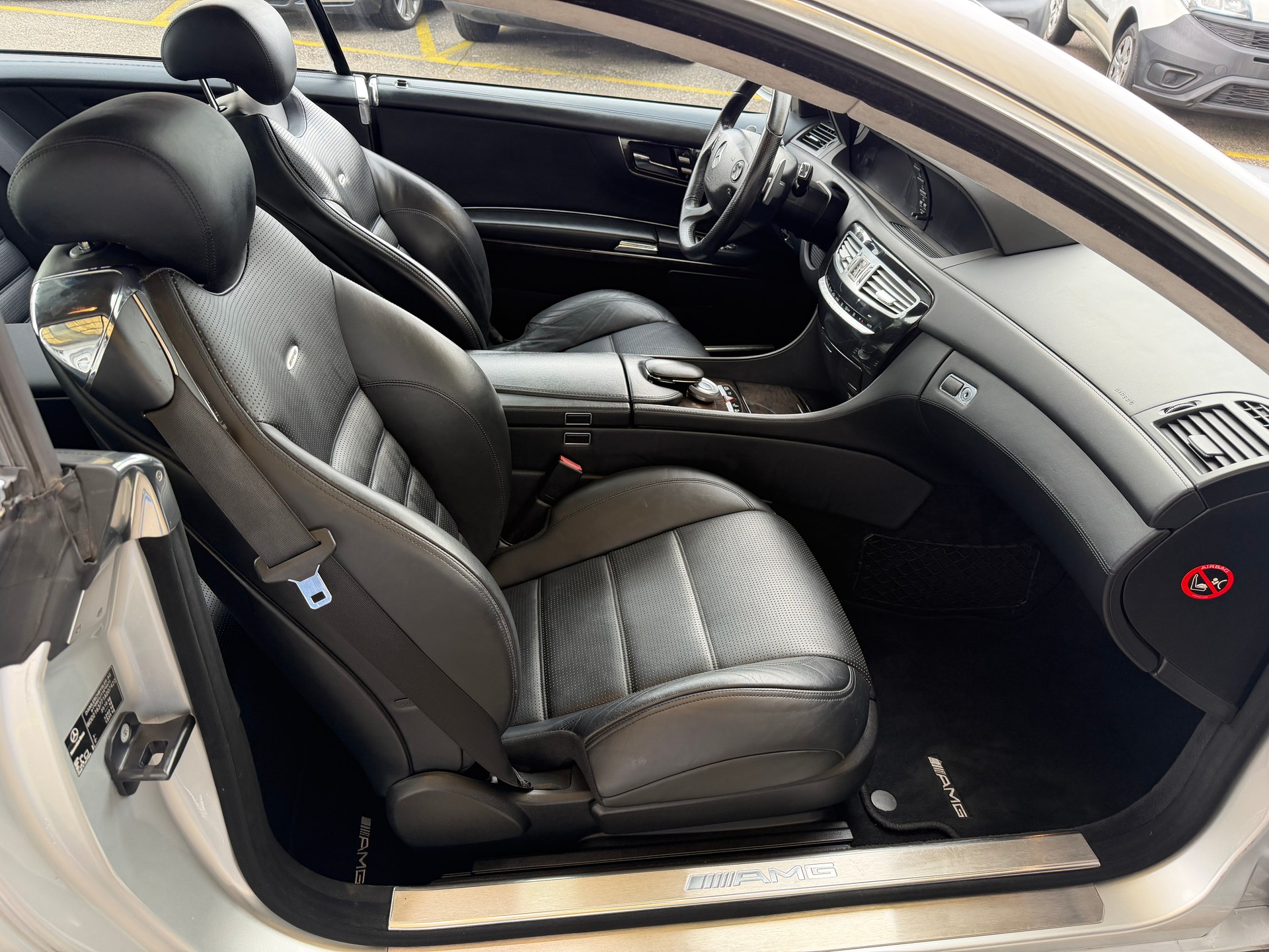 MERCEDES-BENZ CL 63 AMG 7G-Tronic-image-10