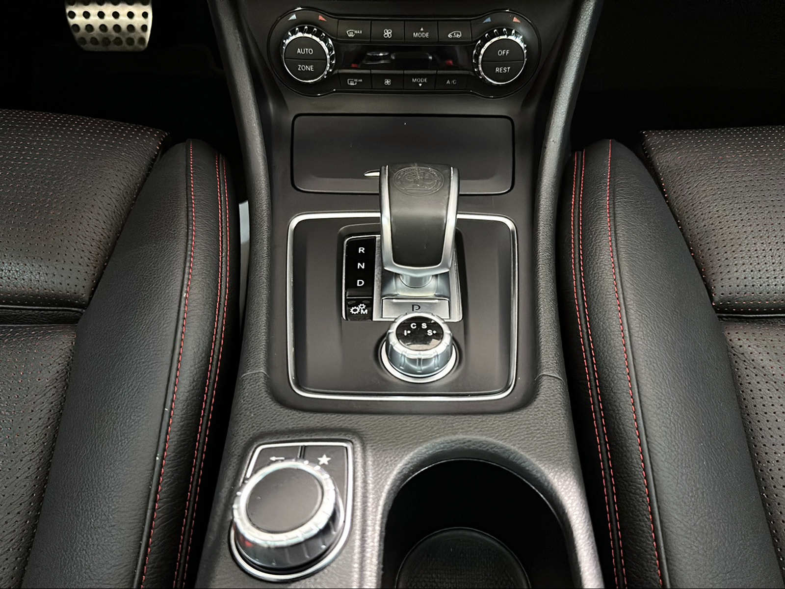 MERCEDES-BENZ GLA 45 AMG 4Matic 7G-DCT-image-18