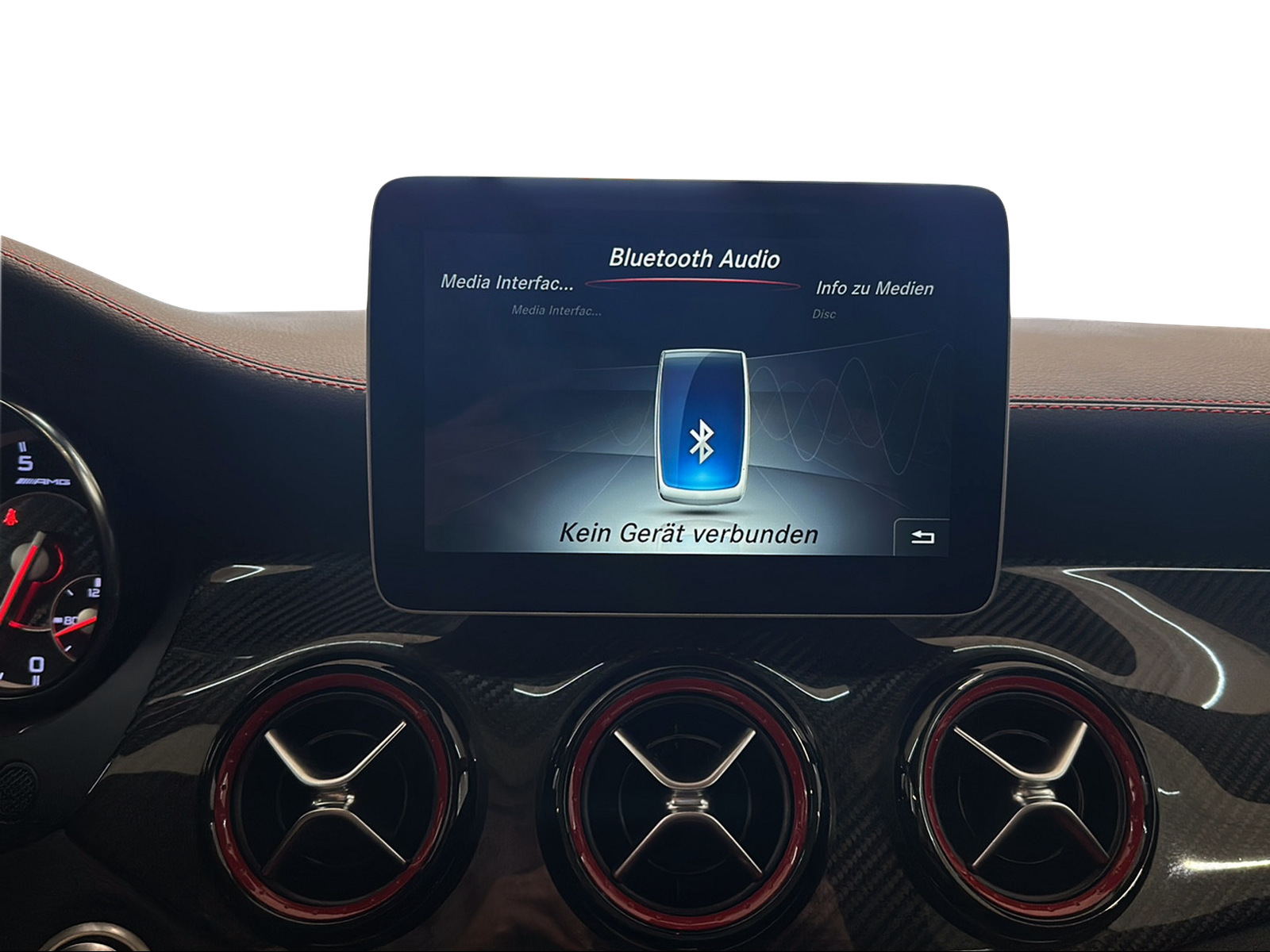 MERCEDES-BENZ GLA 45 AMG 4Matic 7G-DCT-image-16