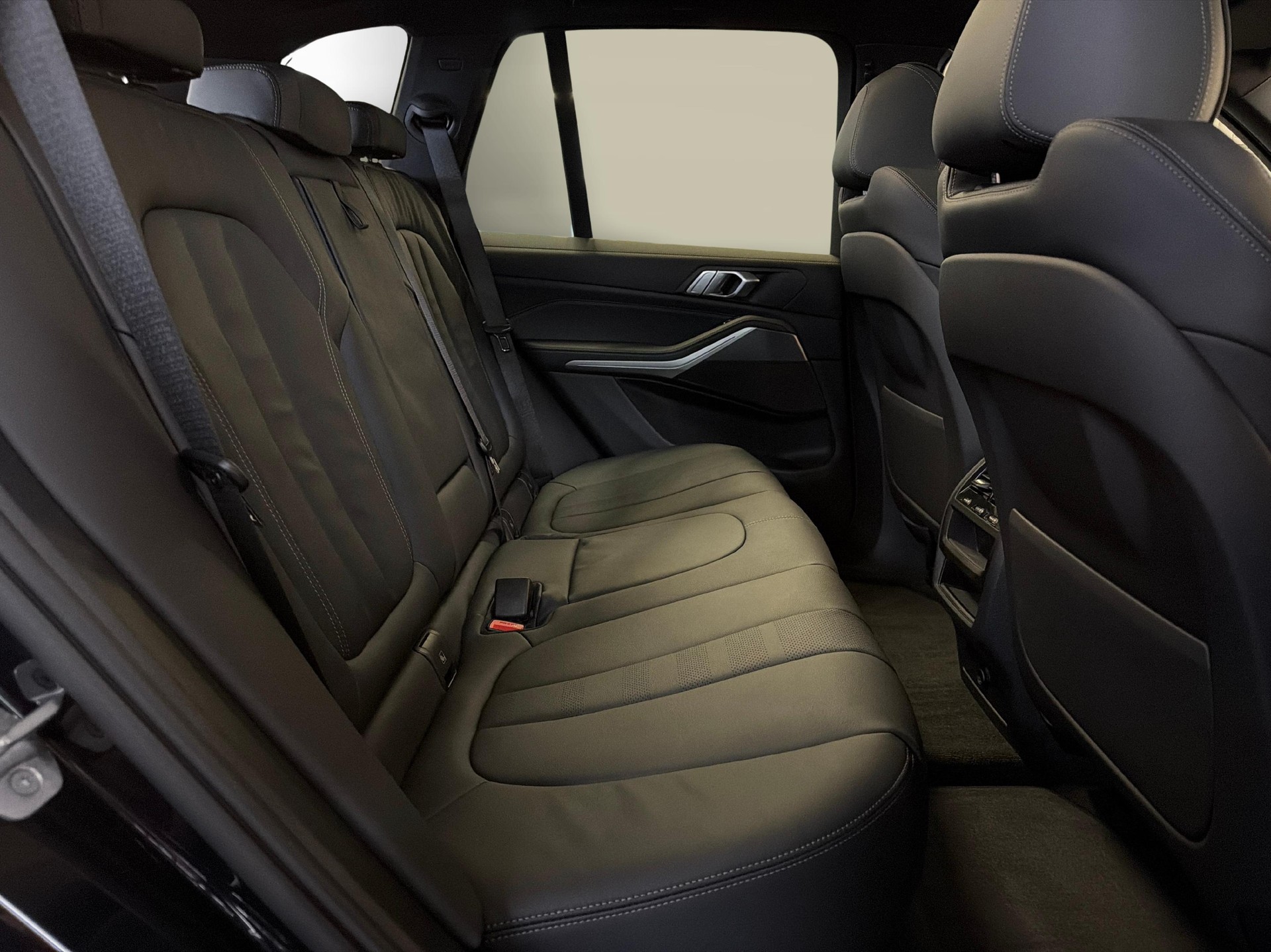 BMW X5 30d xDrive SAG-image-18