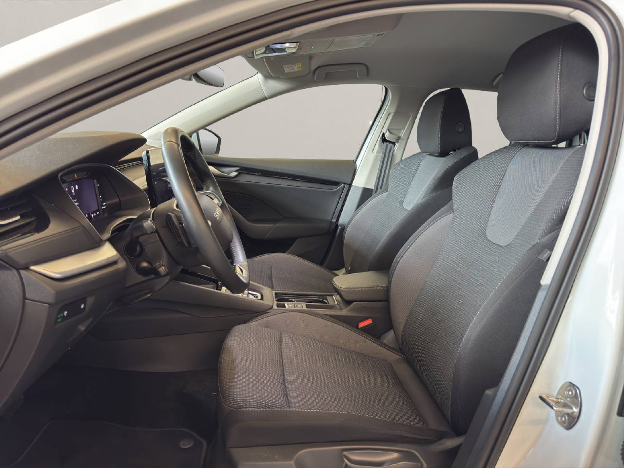 SKODA Octavia Combi 1.5 TSI Selection-image-4
