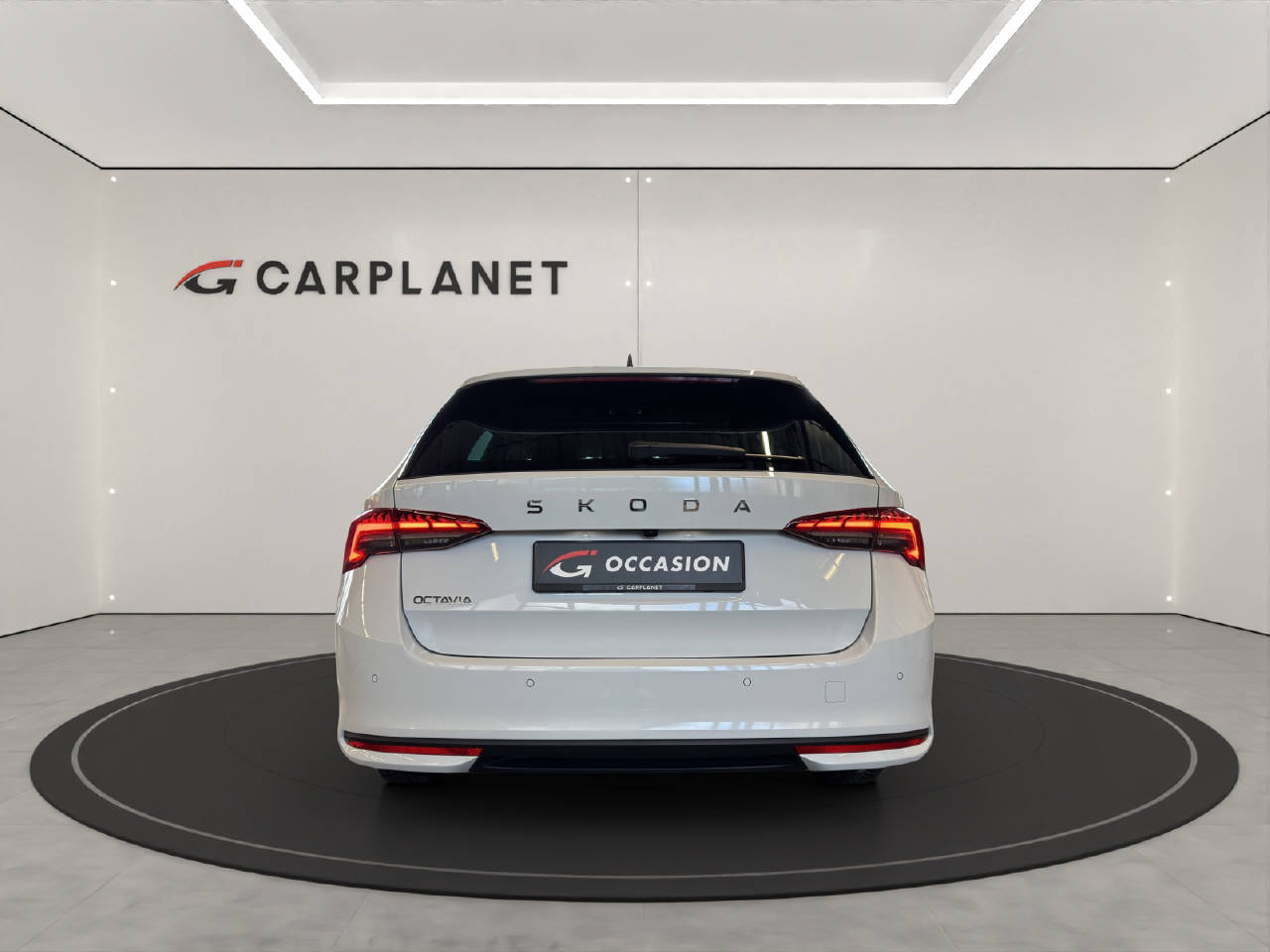 SKODA Octavia Combi 1.5 TSI Selection-showroom-element-3