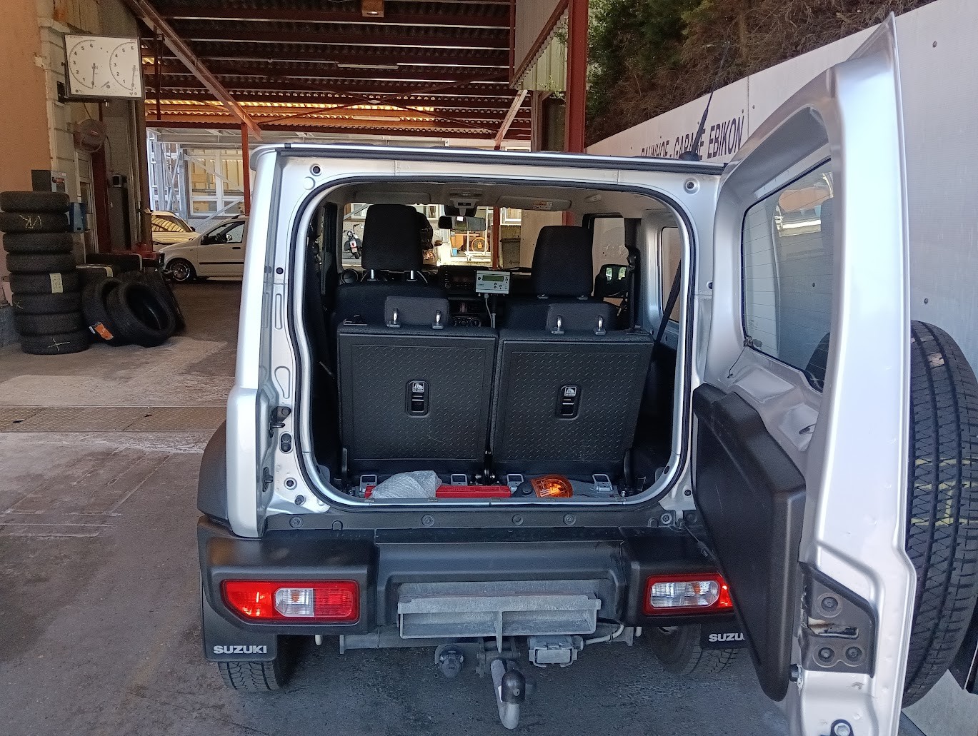SUZUKI Jimny 1.5 Compact Top 4x4 Automat-image-11