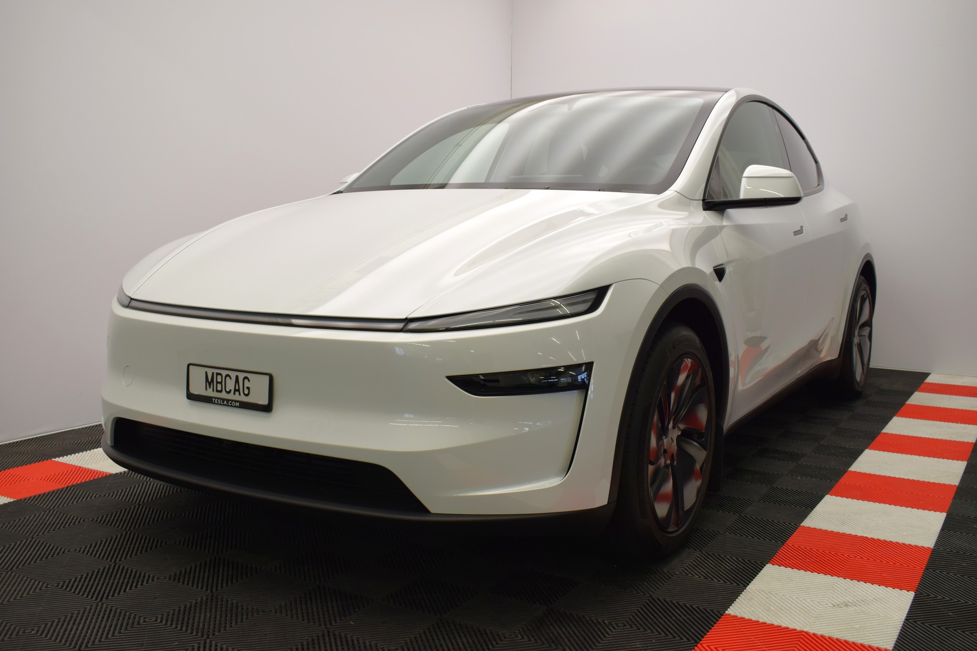 TESLA Model Y Premium Long Range AWD, AKH, Made in Berlin-image-7