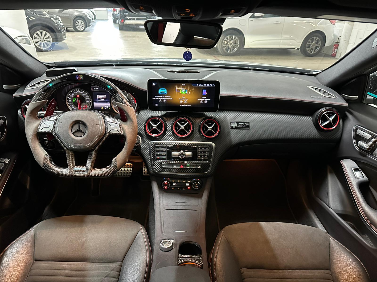 MERCEDES-BENZ A 250 AMG Line 4Matic 7G-DCT-image-10