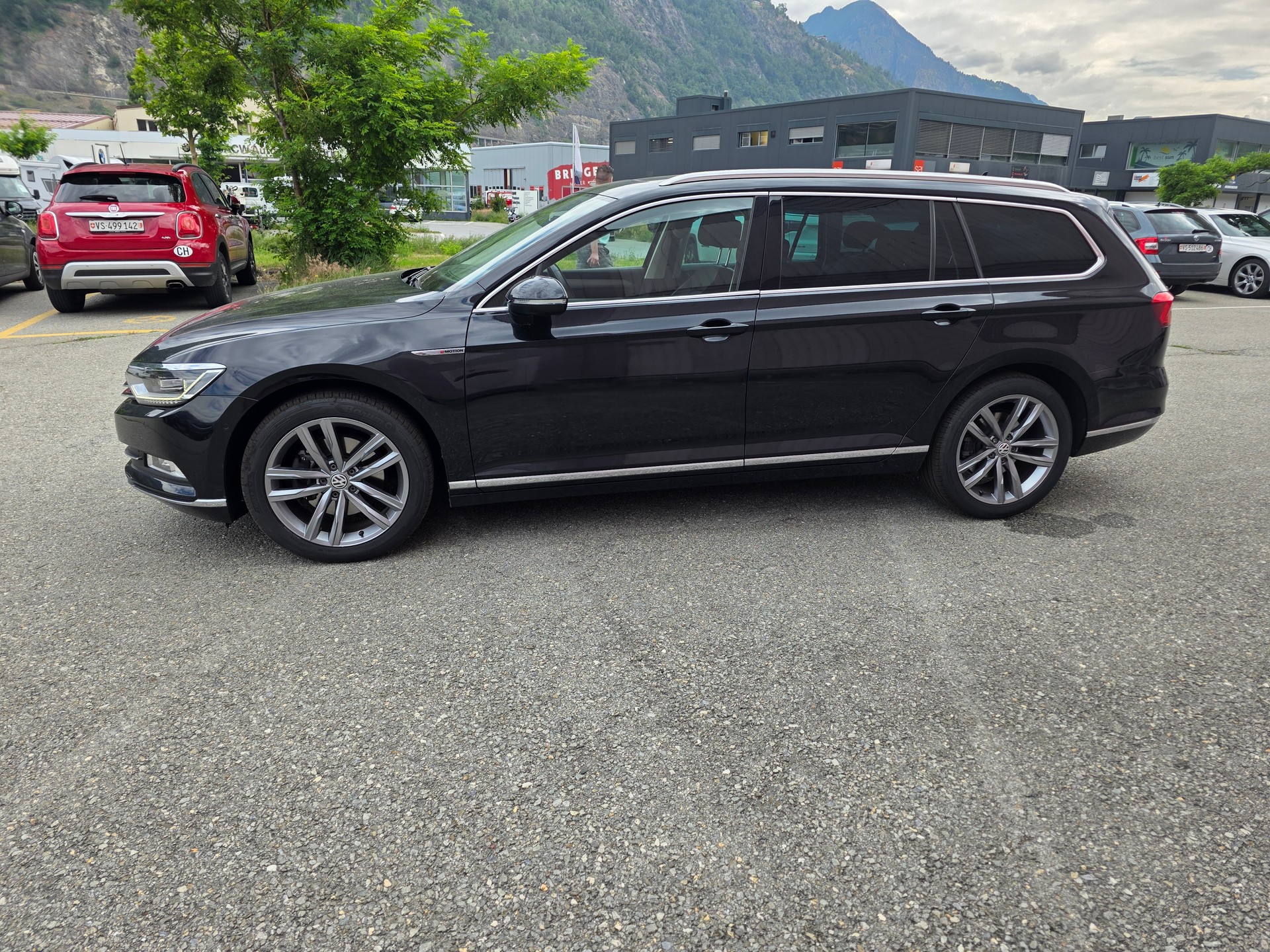 VW Passat Variant 2.0 TDI SCR BMT Highline DSG-image-4