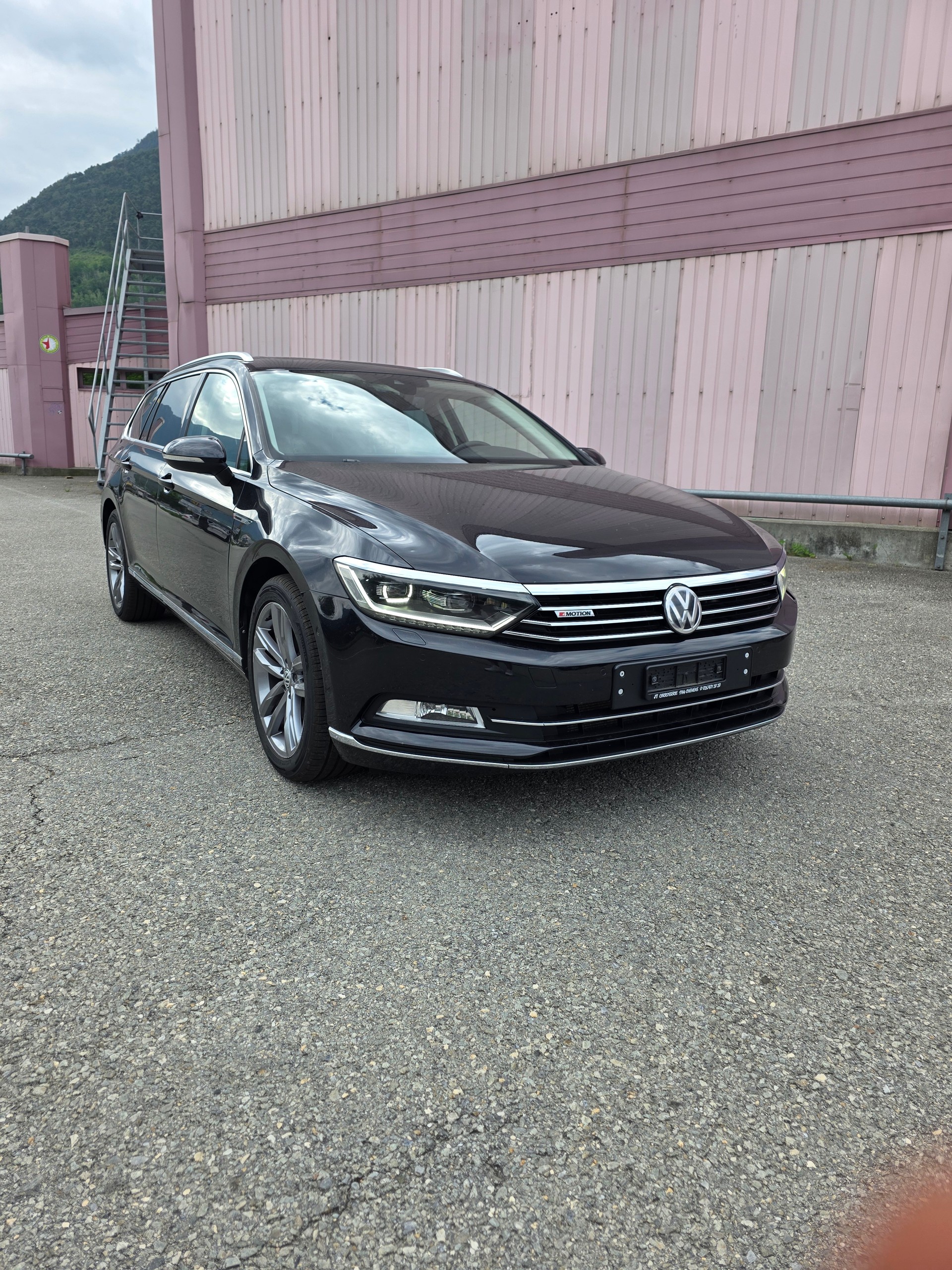 VW Passat Variant 2.0 TDI SCR BMT Highline DSG-image-2