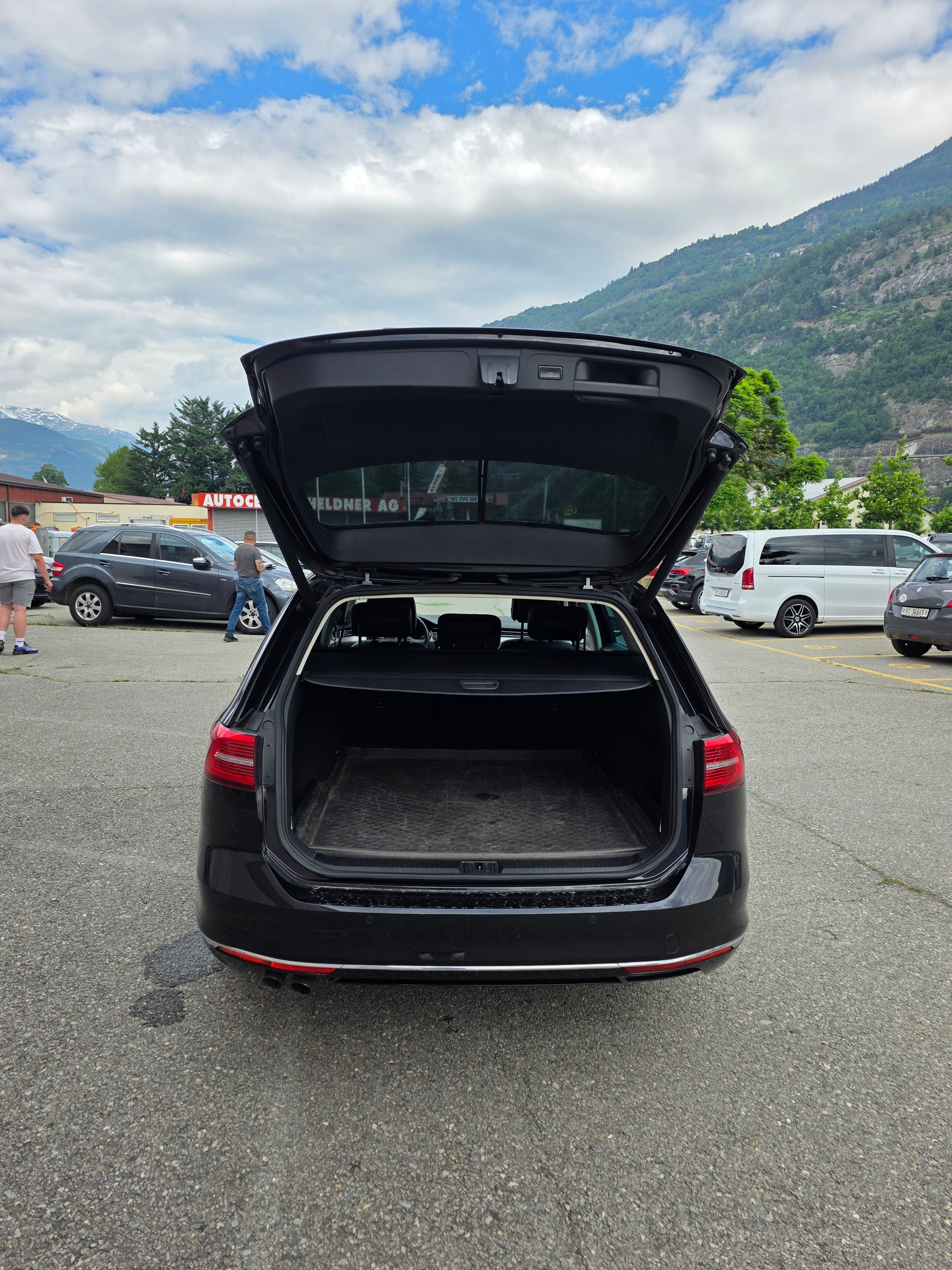VW Passat Variant 2.0 TDI SCR BMT Highline DSG-image-7