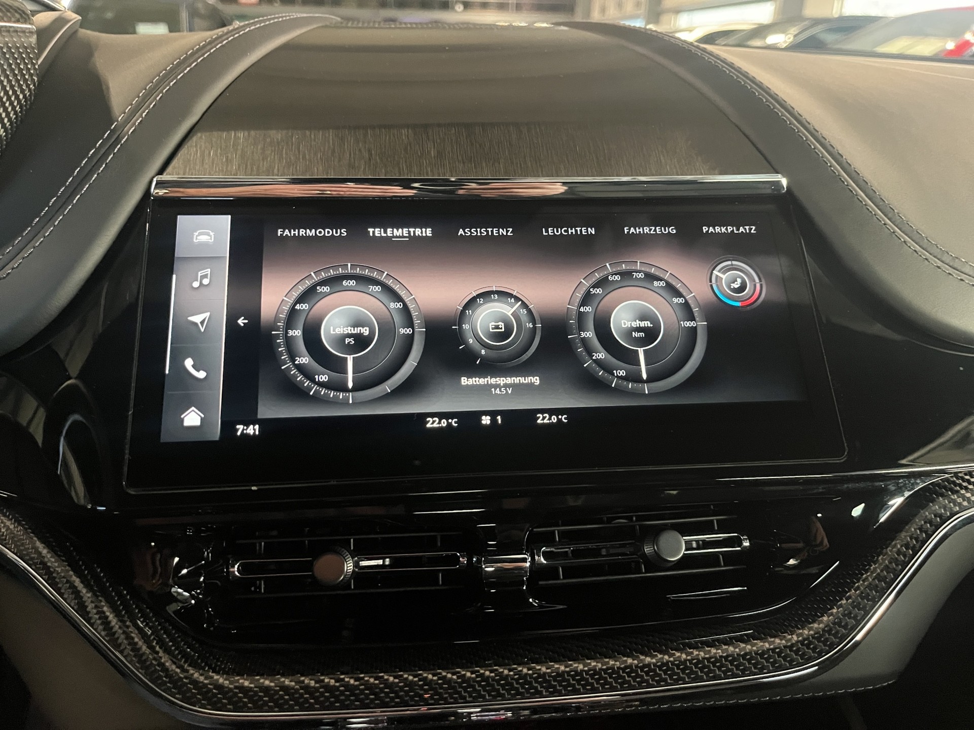 ASTON MARTIN DBX 4.0 V8*New Modell 707PS!!*-image-21