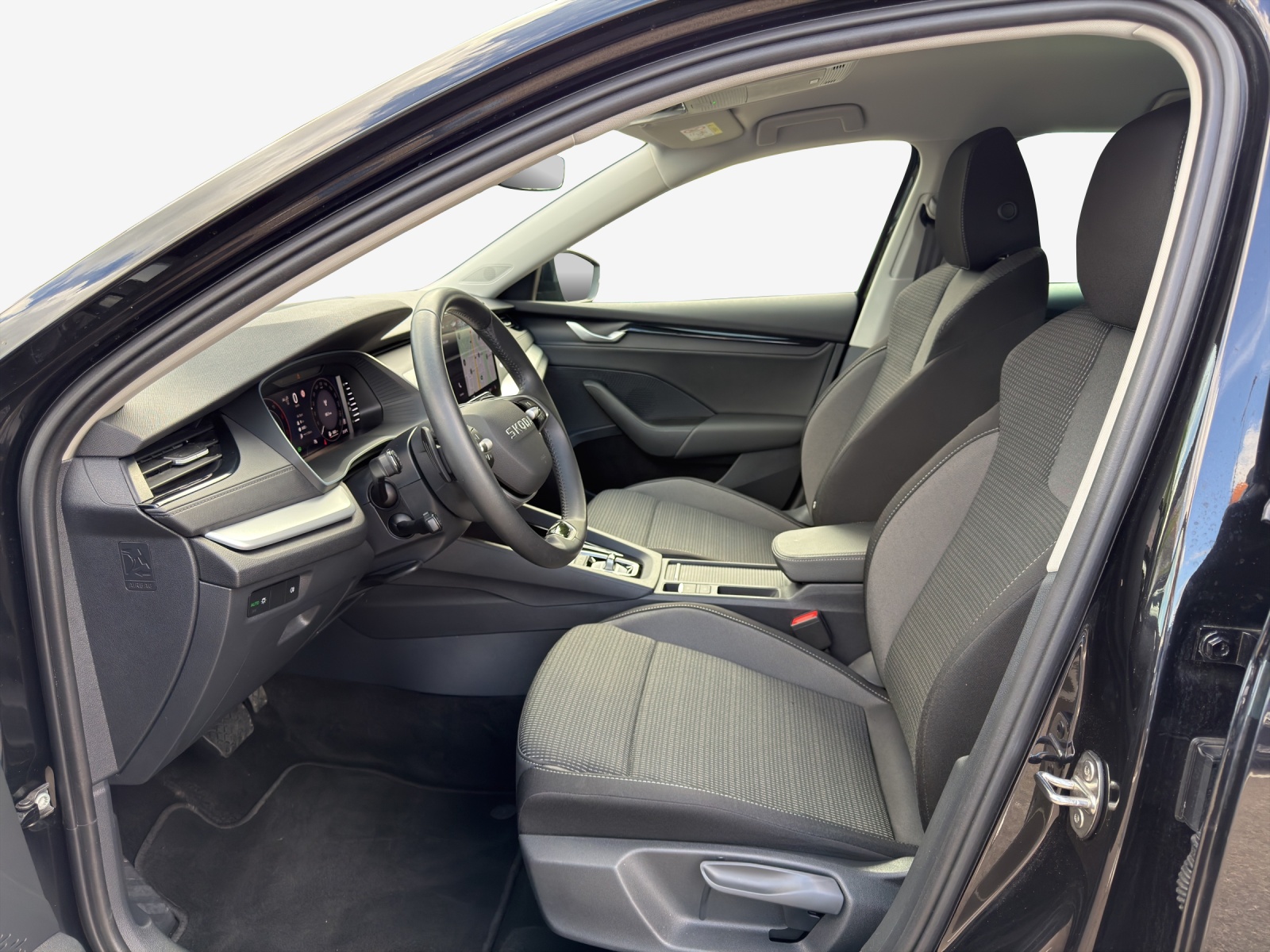 SKODA Octavia Combi 2.0 TDI DSG Selection-image-7