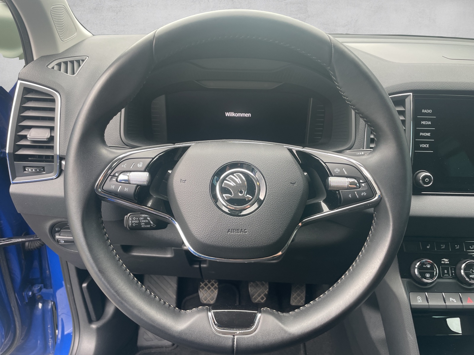 SKODA Karoq 1.5 TSI Ambition-image-10