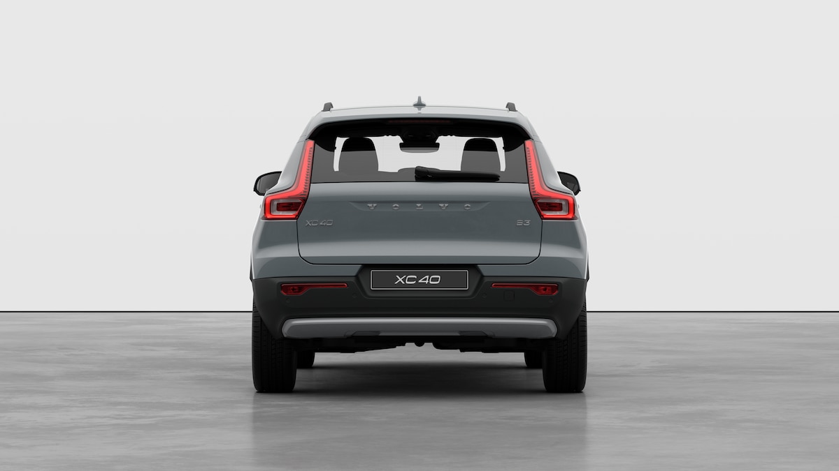 VOLVO XC40 2.0 B3 MH Essential-image-5